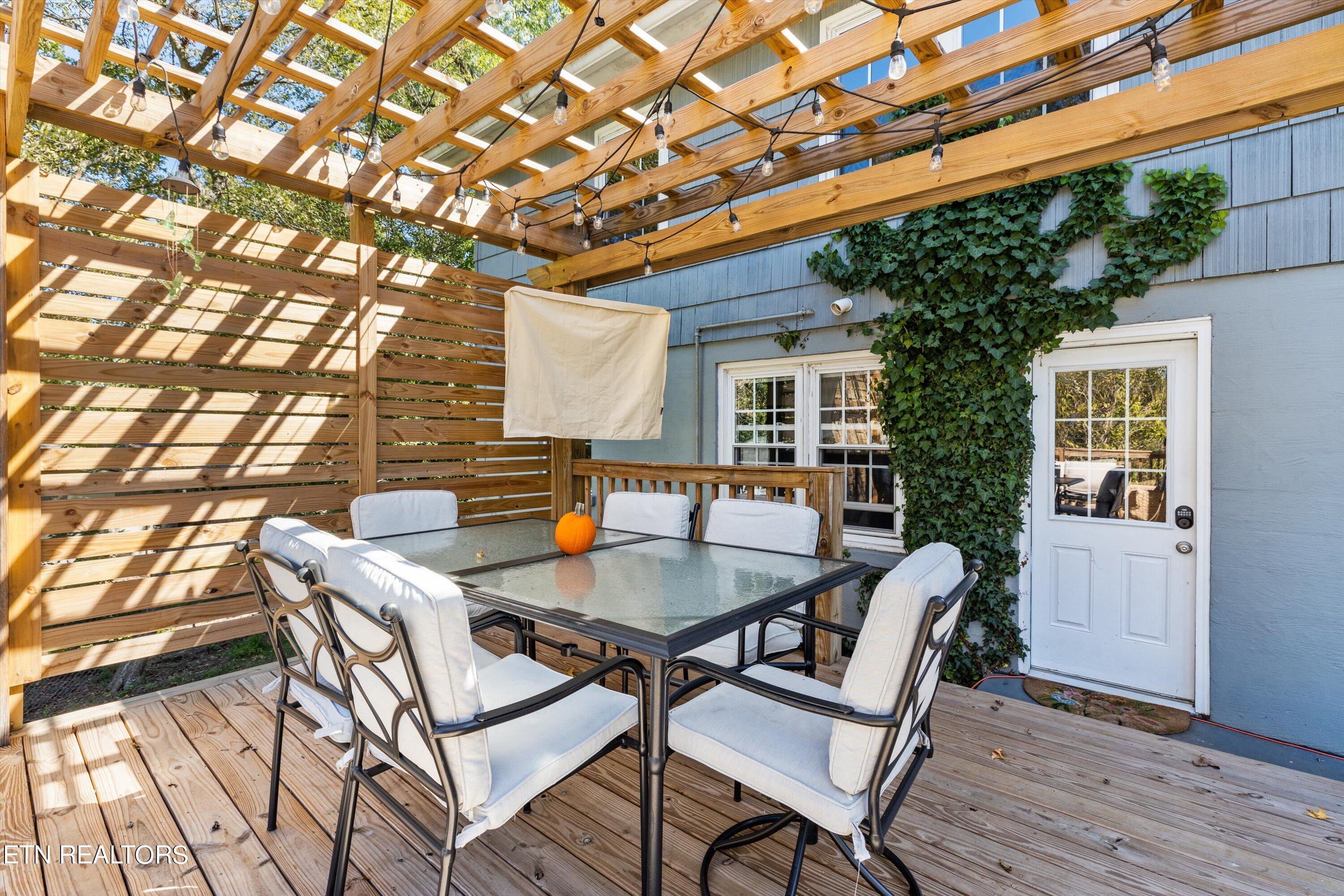 907 Cherry Laurel Lane