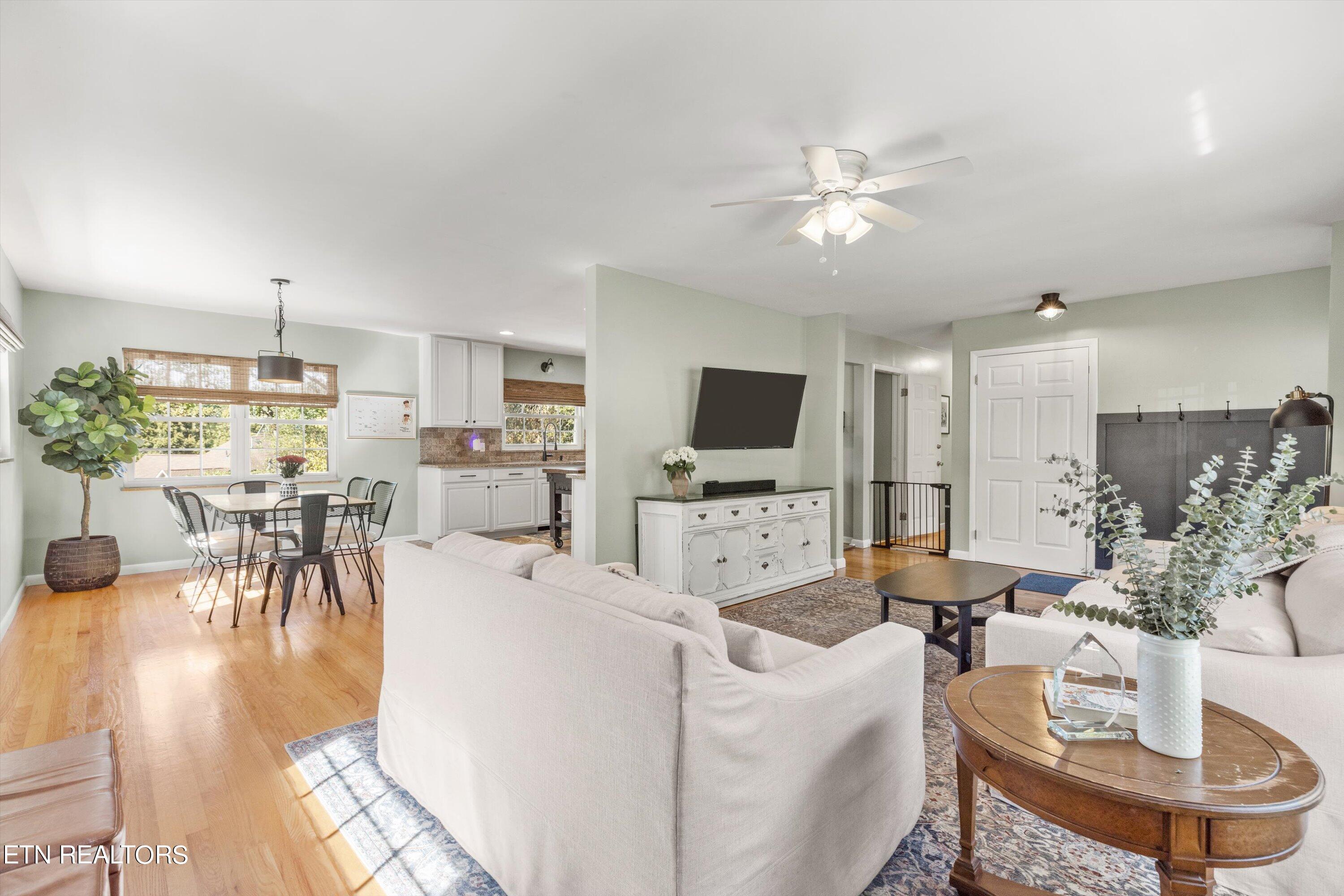 907 Cherry Laurel Lane