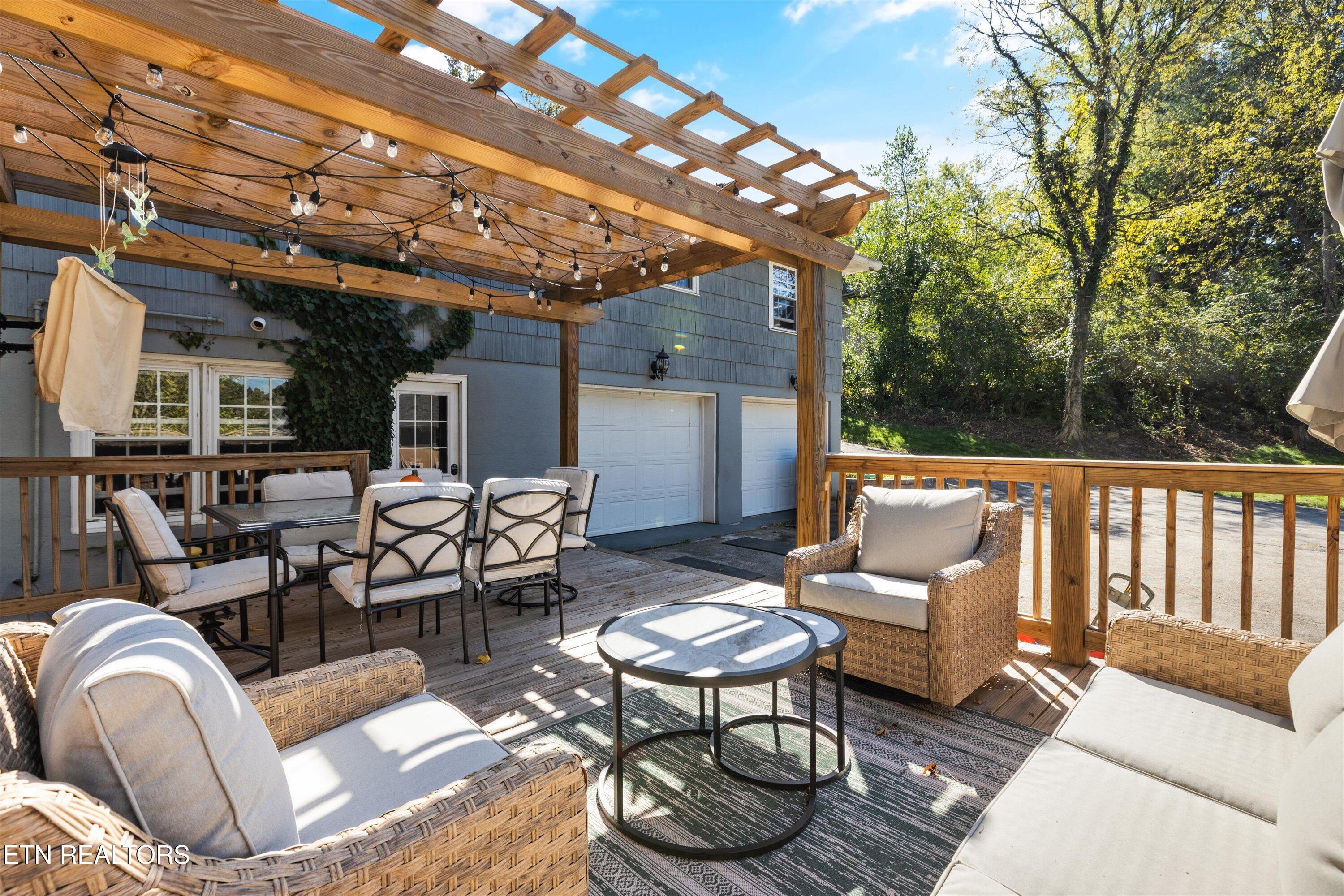 907 Cherry Laurel Lane