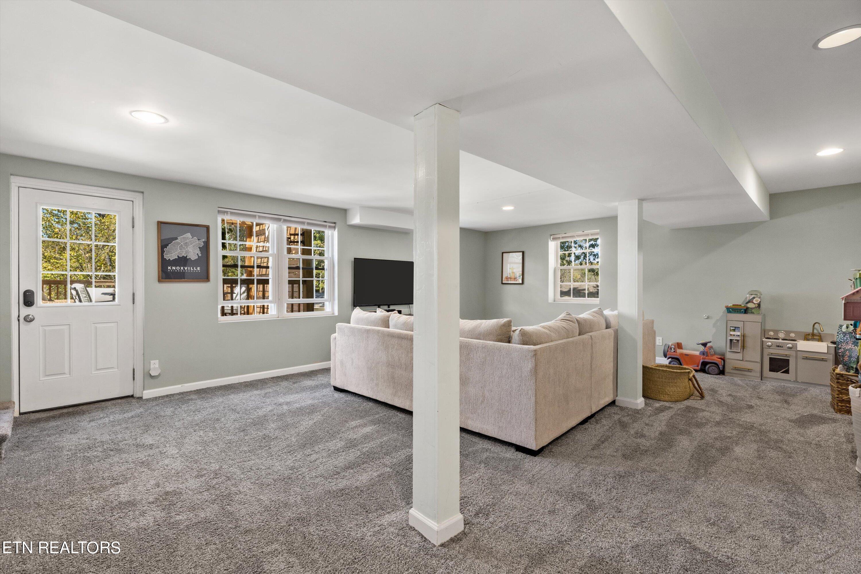 907 Cherry Laurel Lane