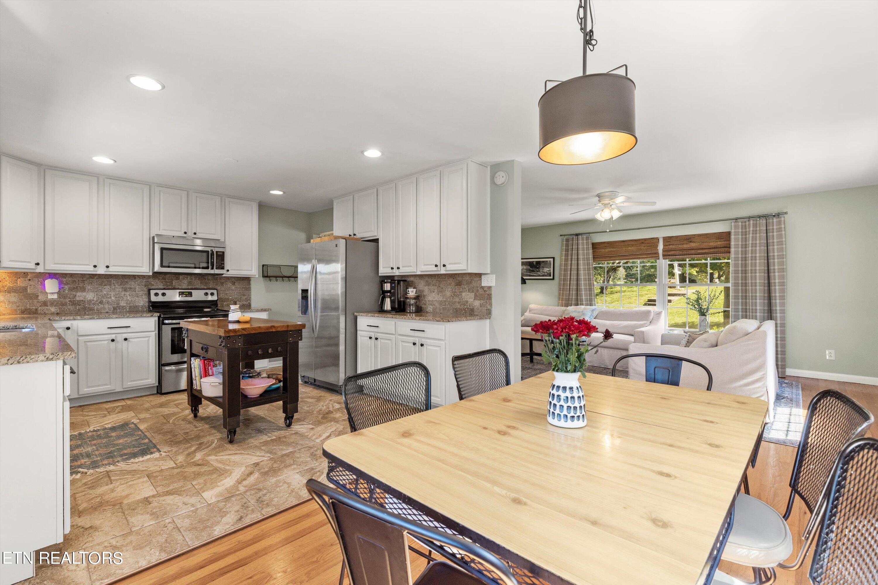 907 Cherry Laurel Lane