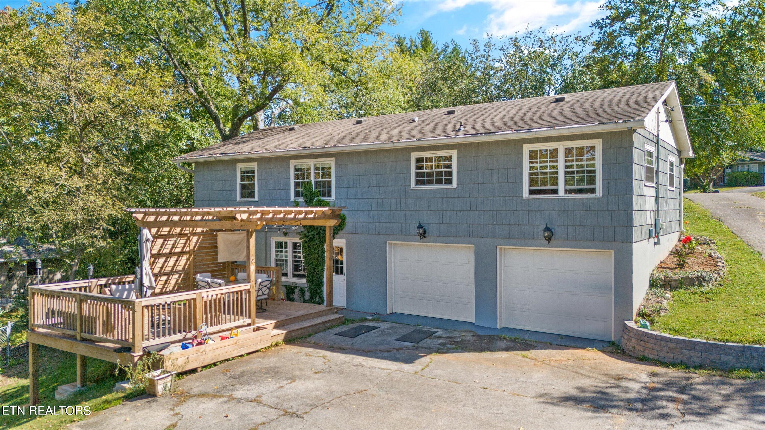 907 Cherry Laurel Lane