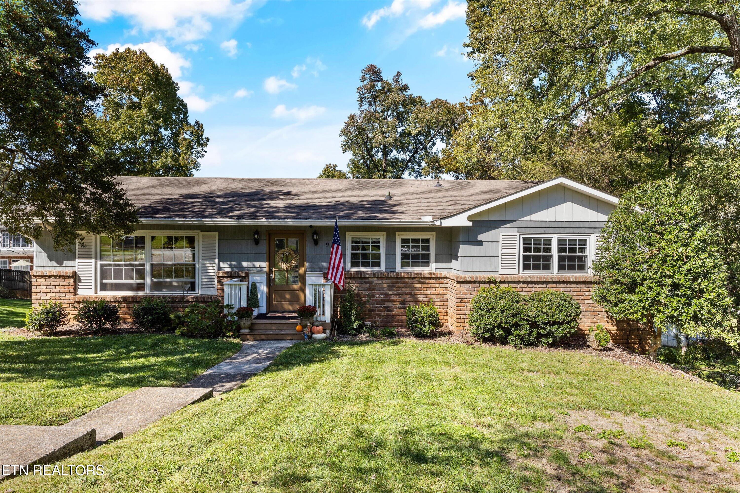 907 Cherry Laurel Lane