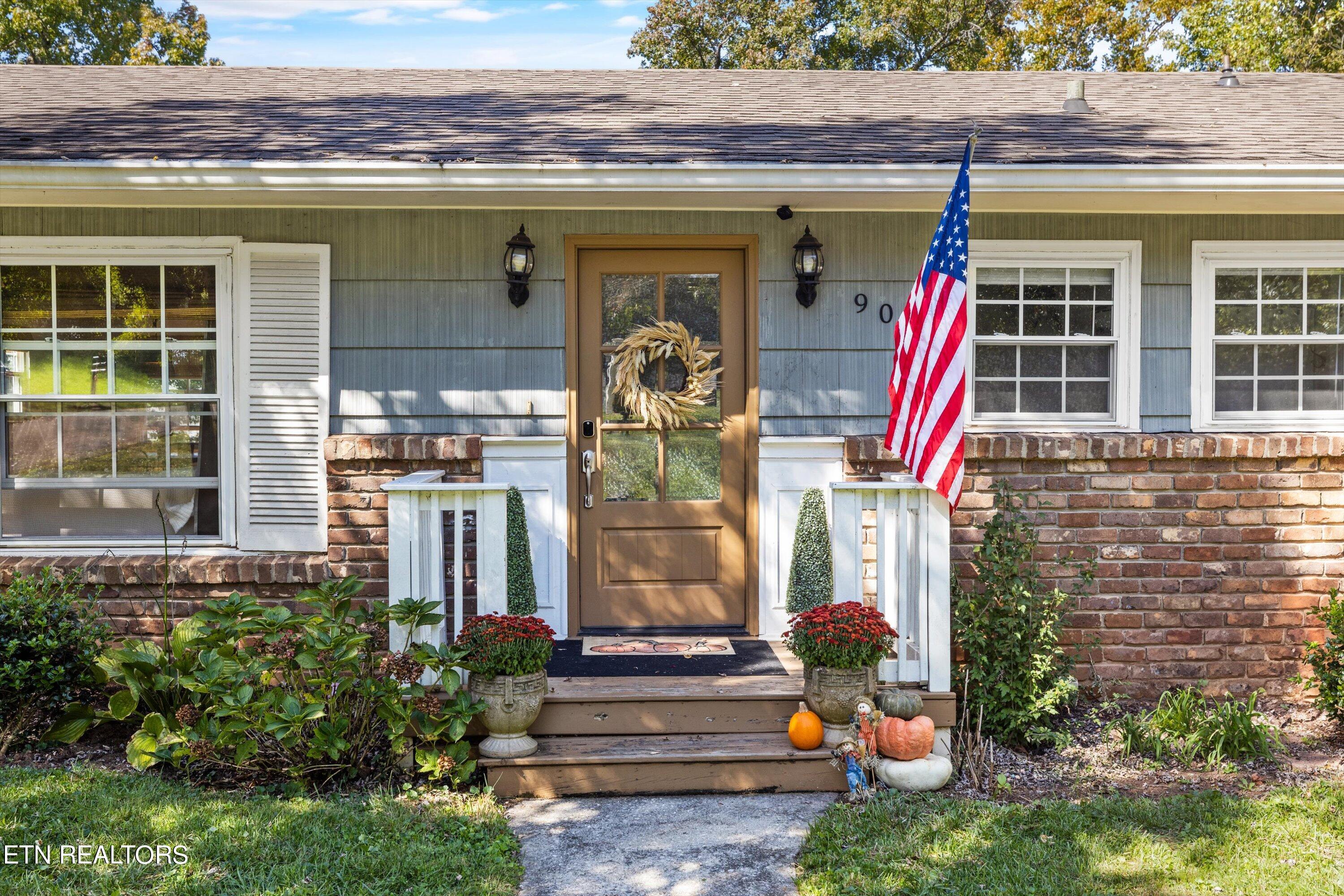 907 Cherry Laurel Lane