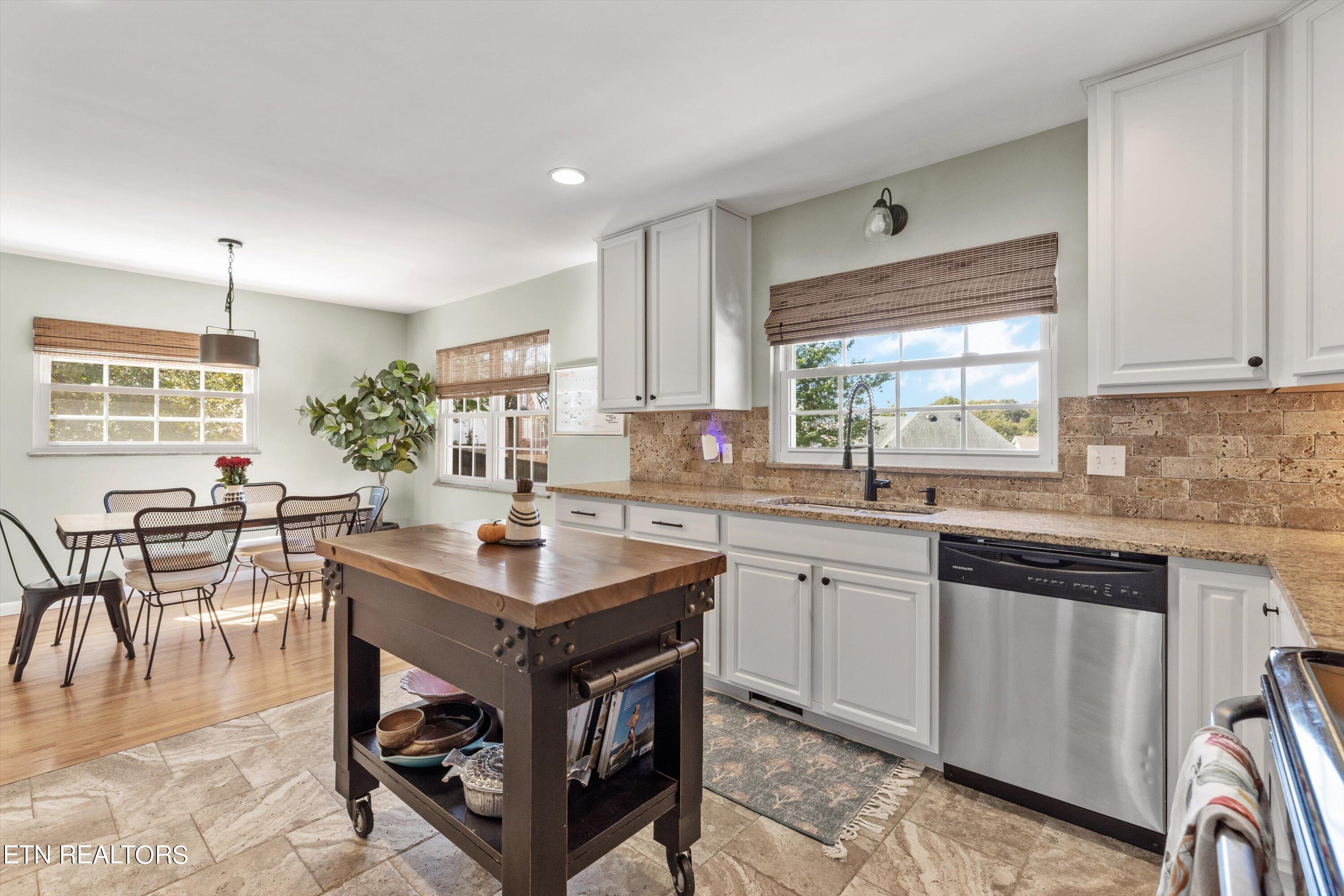 907 Cherry Laurel Lane