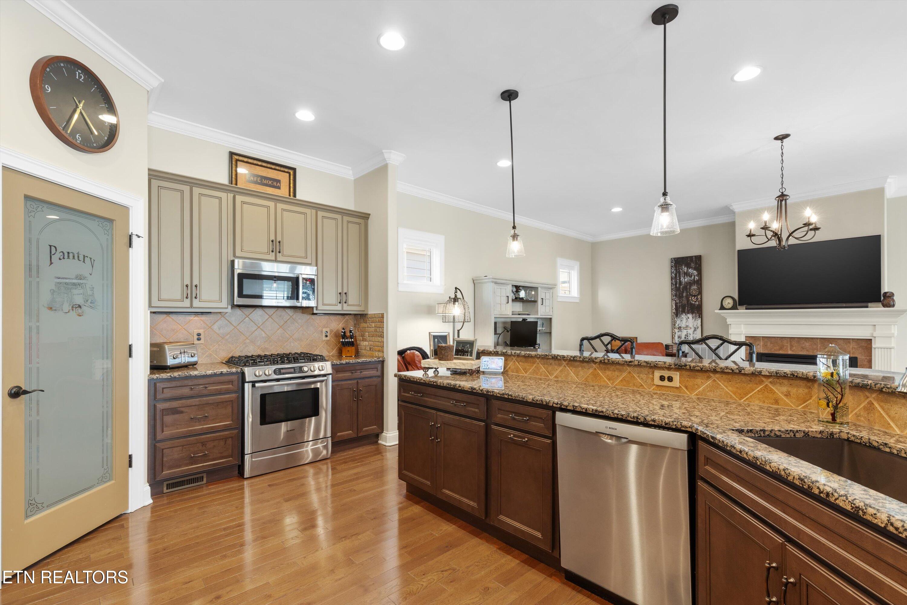 9609 Clingmans Dome Drive