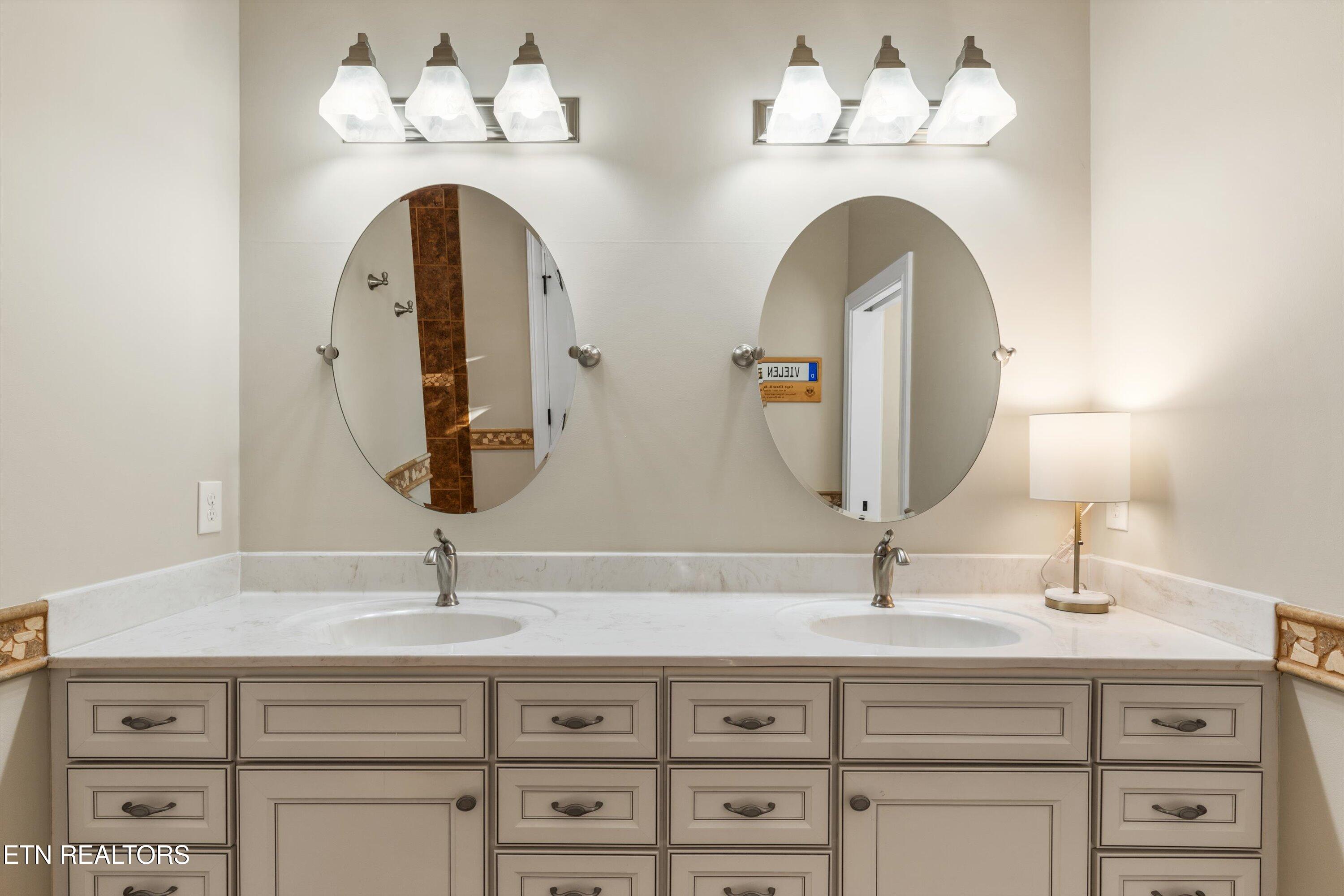 9609 Clingmans Dome Drive