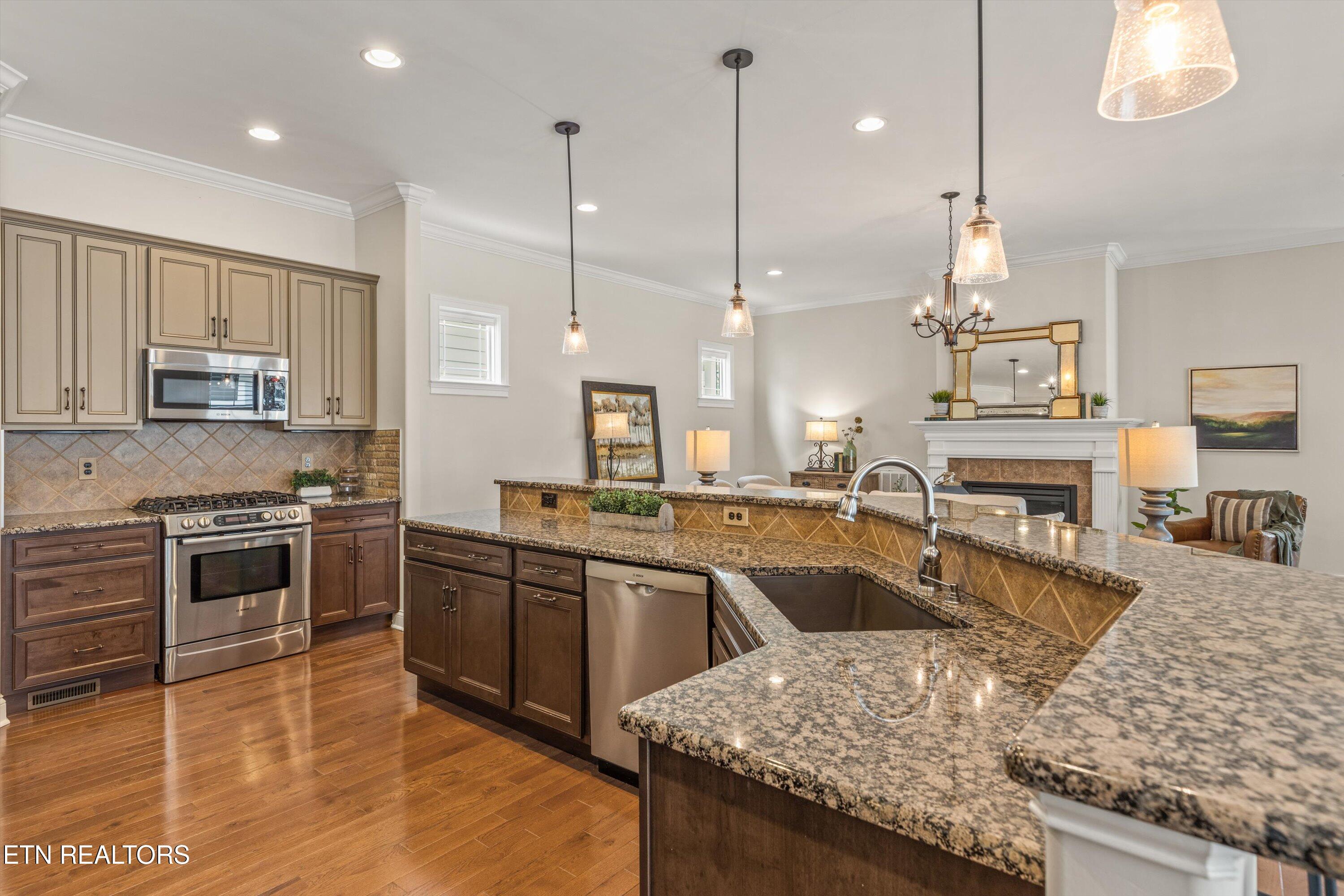 9609 Clingmans Dome Drive