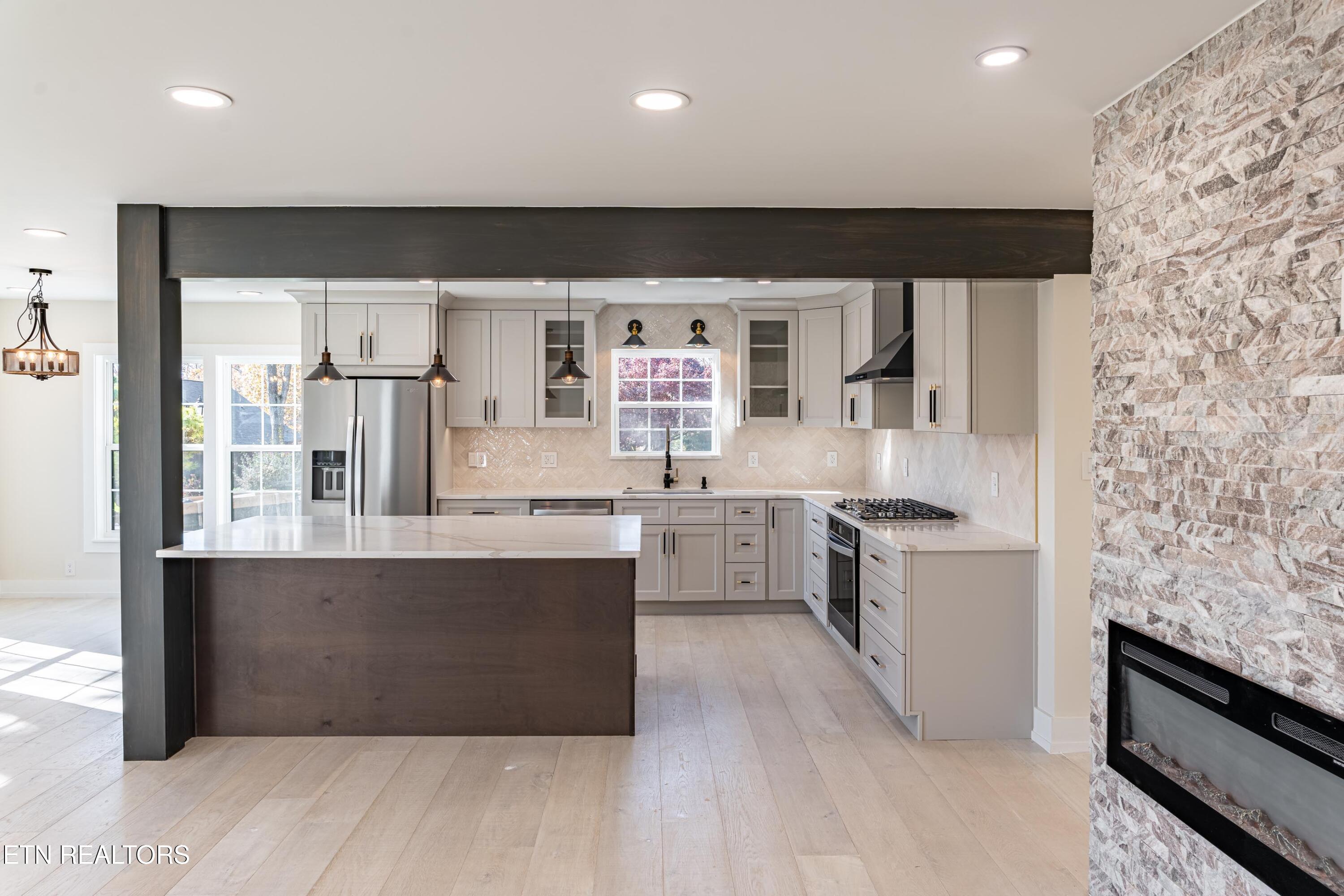 12000 S Fox Den Drive