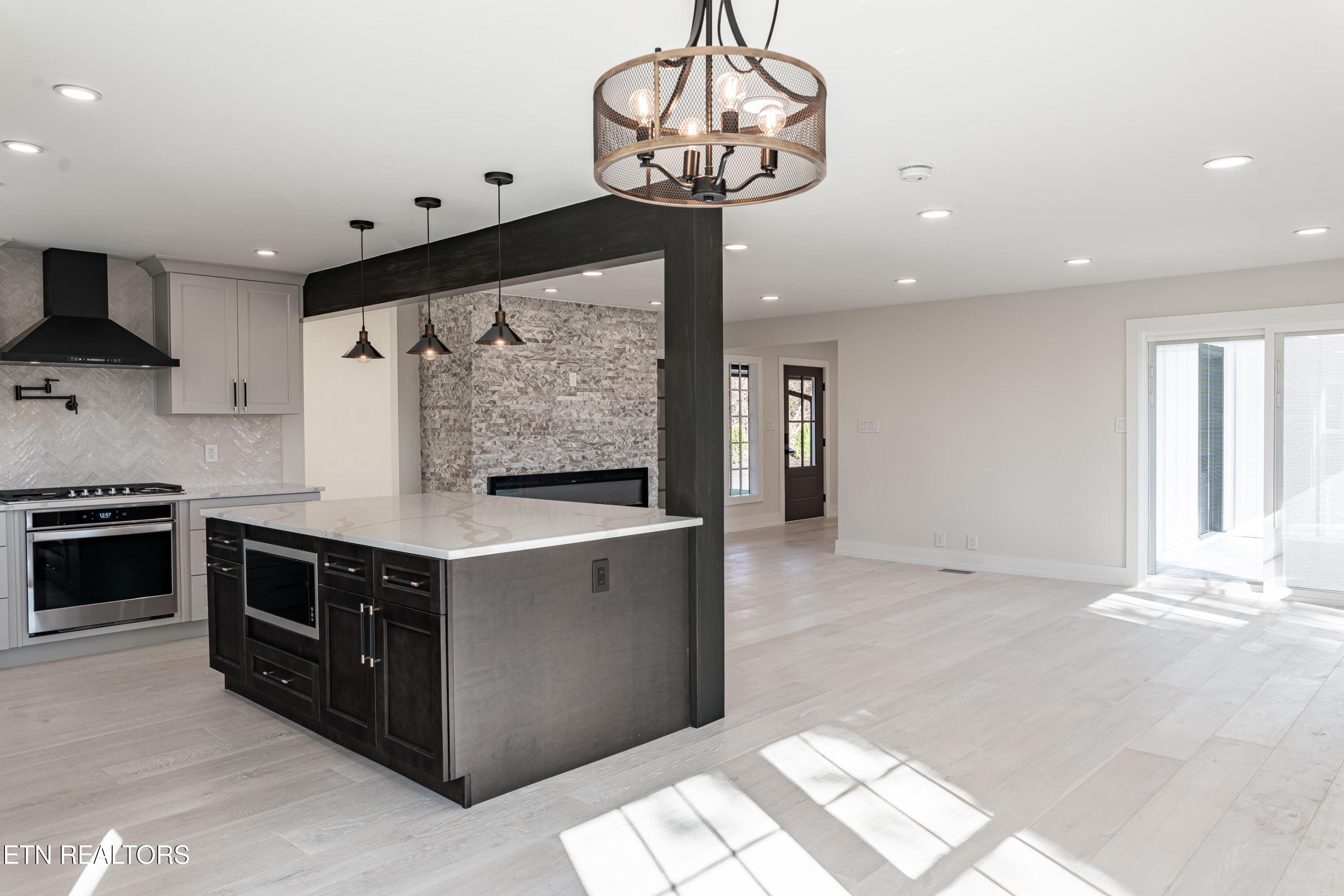 12000 S Fox Den Drive