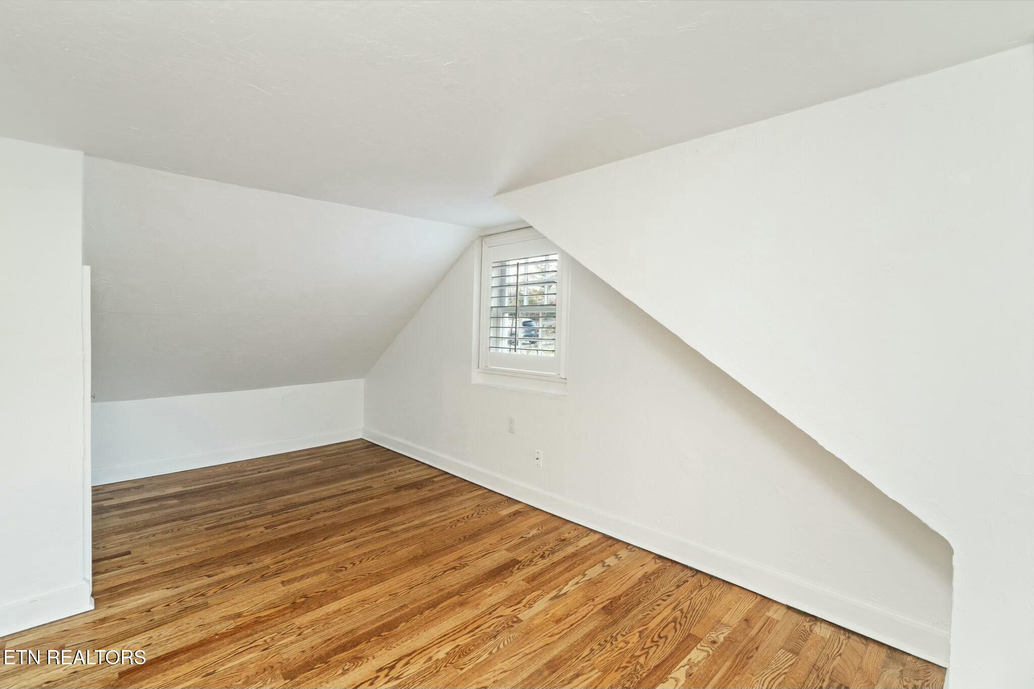 704 Forest Heights Rd