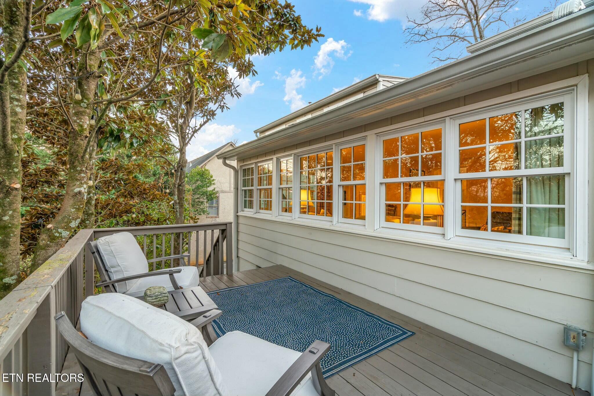 704 Forest Heights Rd