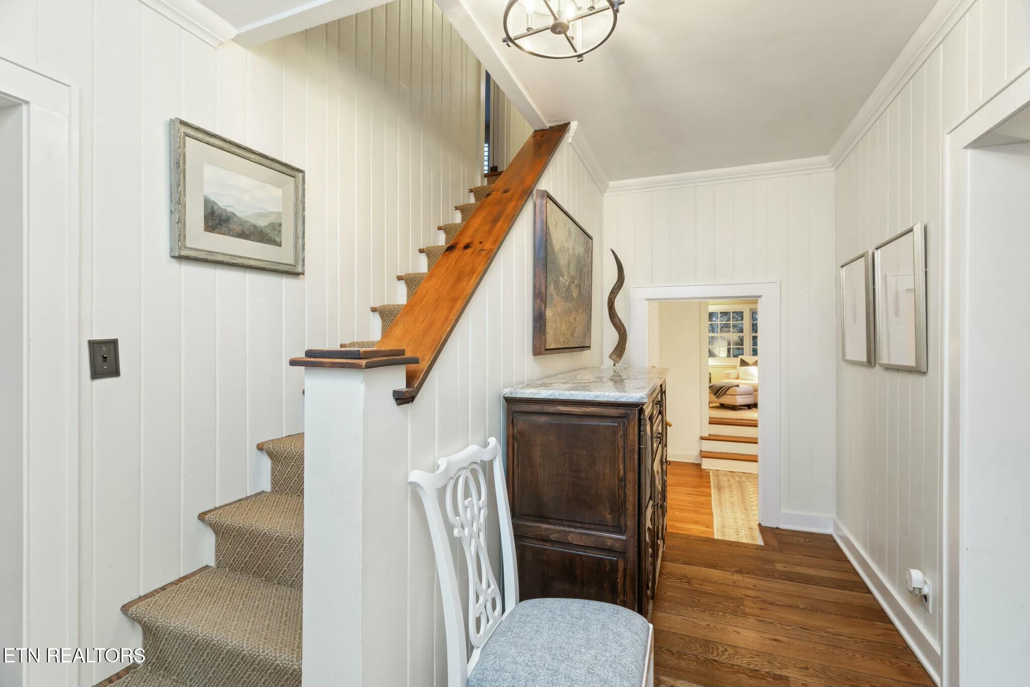 704 Forest Heights Rd