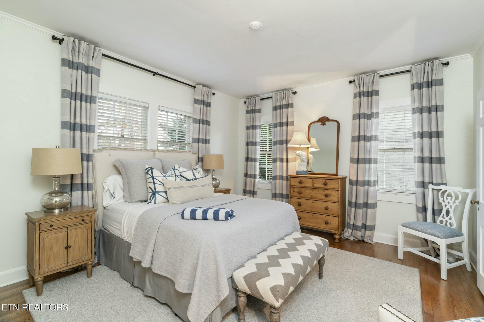 704 Forest Heights Rd