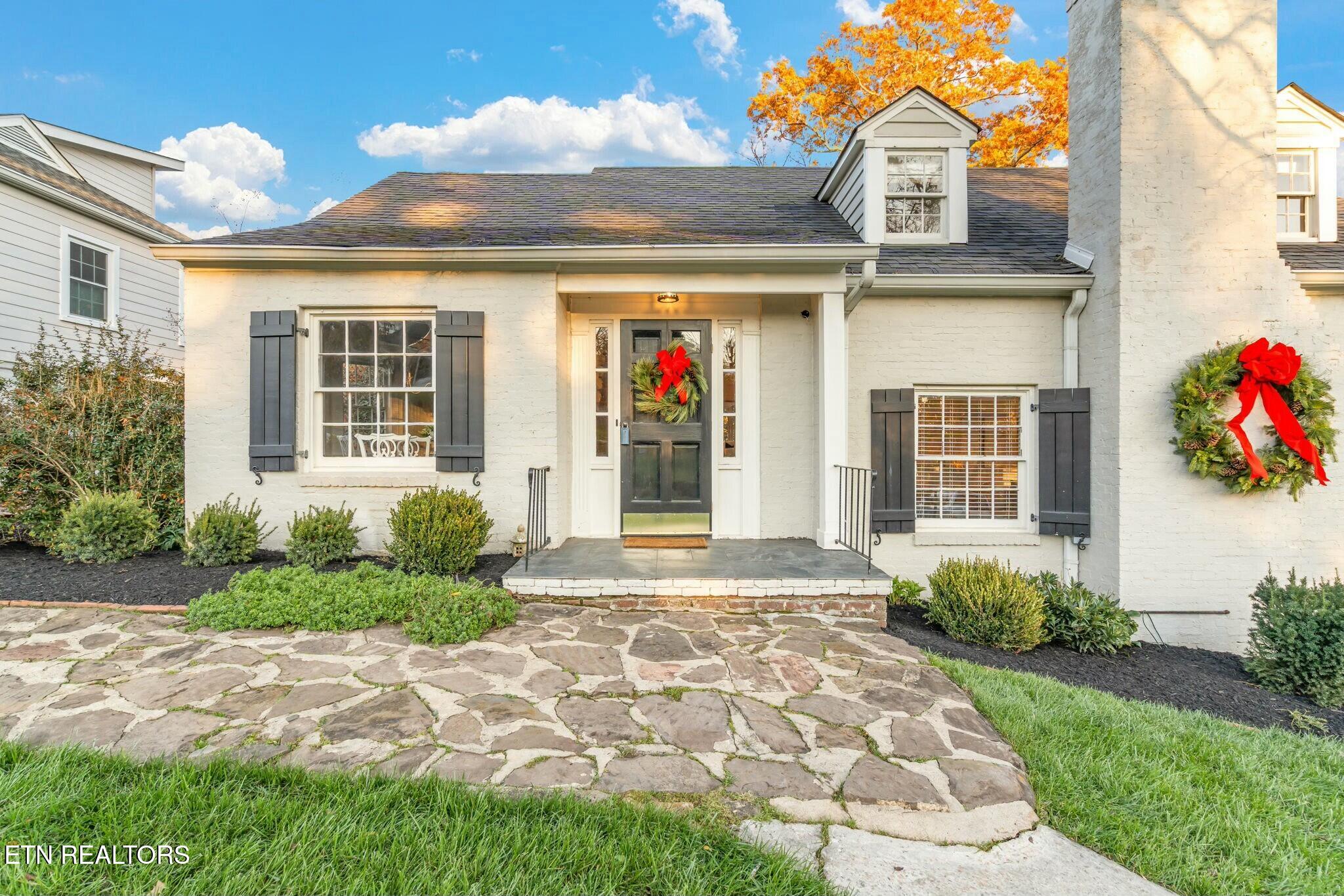 704 Forest Heights Rd