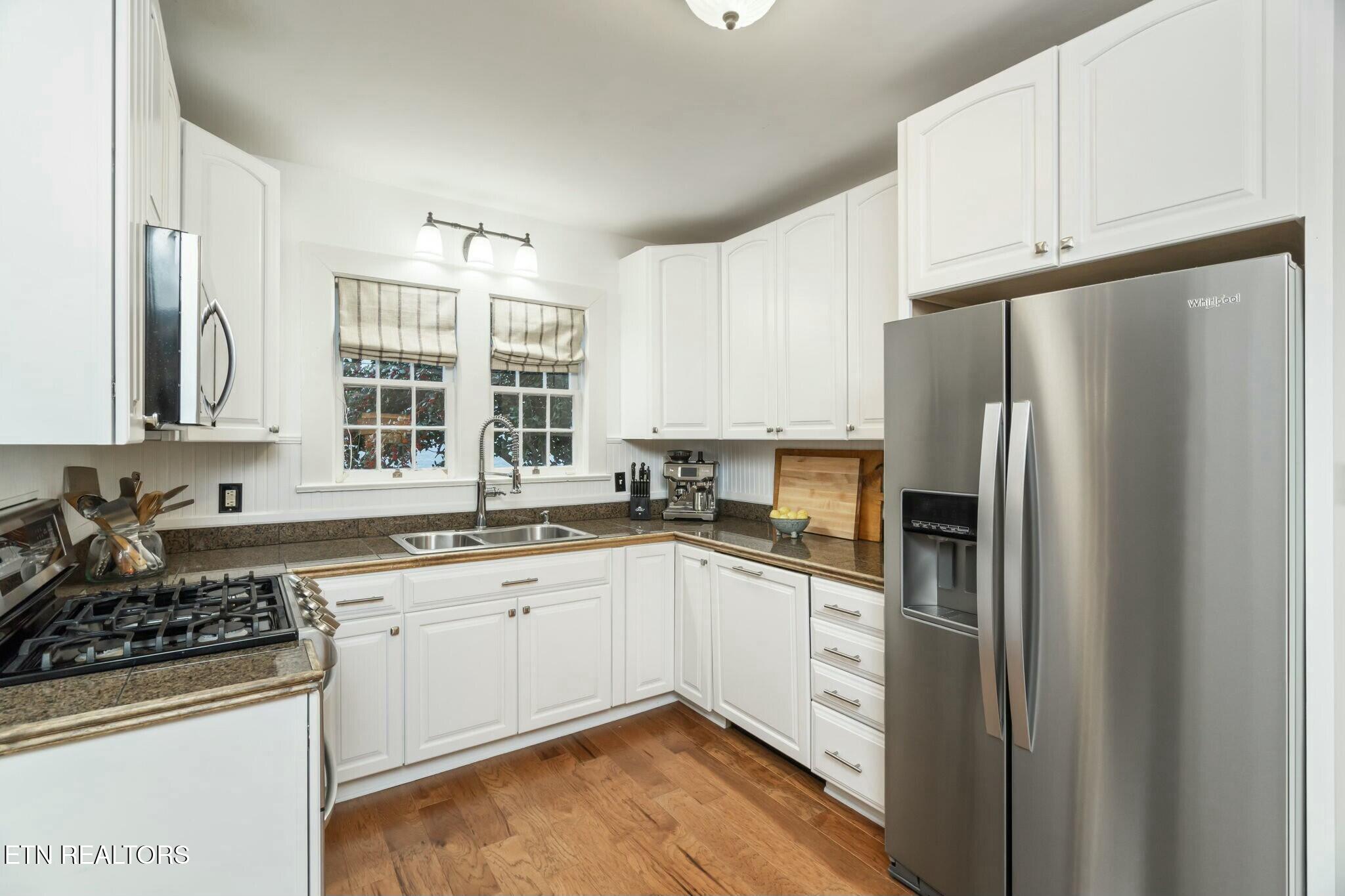 704 Forest Heights Rd