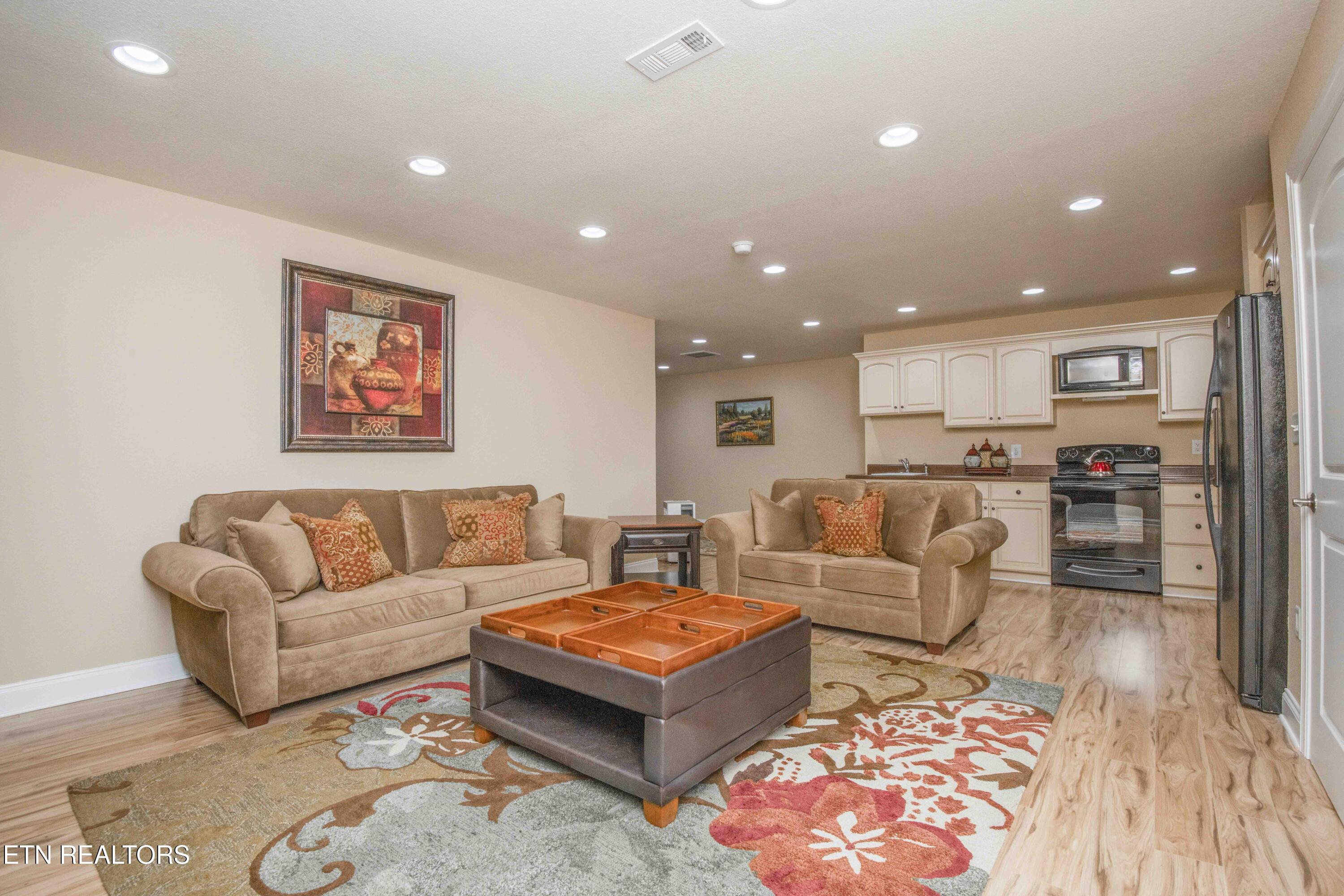 8500 N Ruggles Ferry Pike