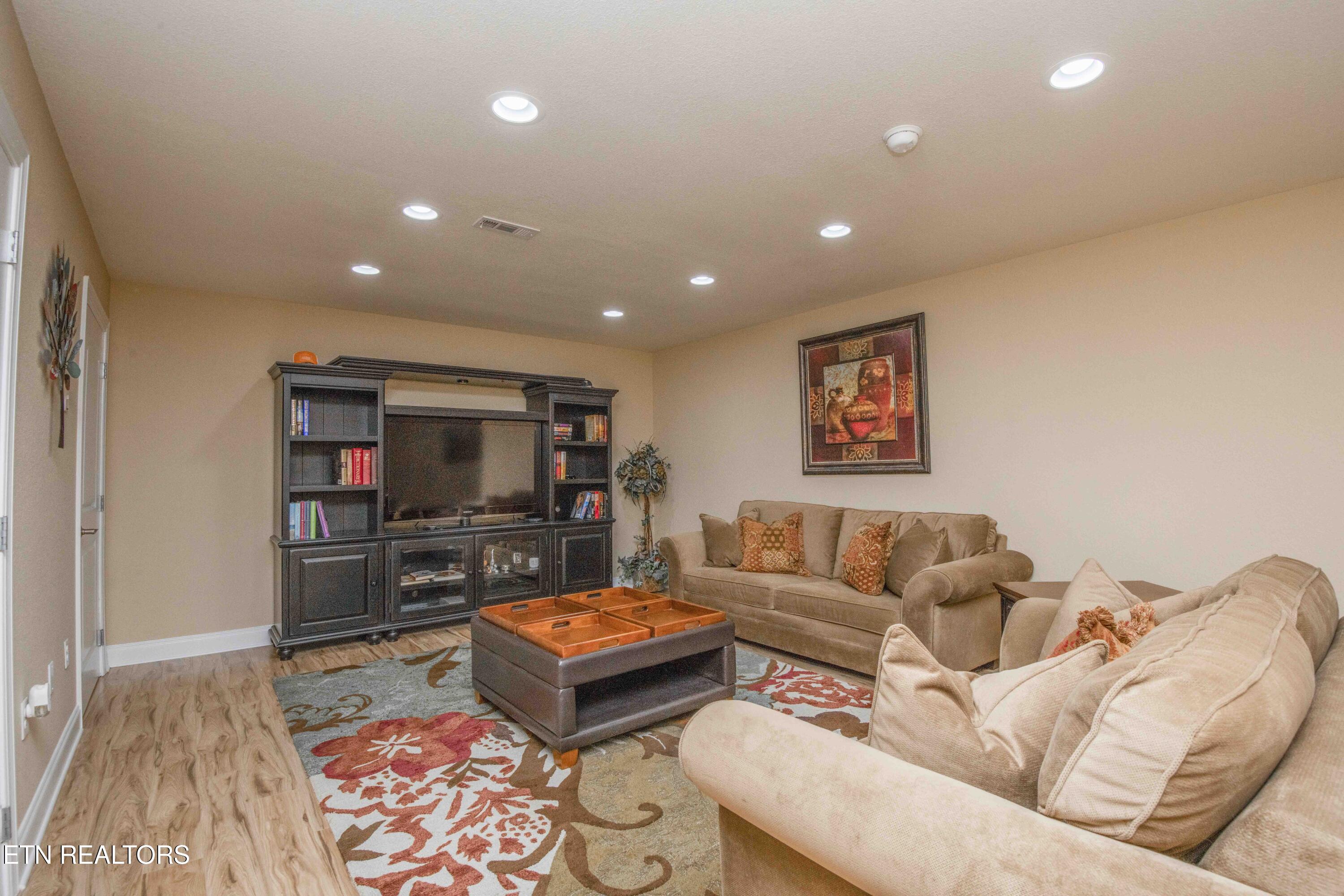 8500 N Ruggles Ferry Pike