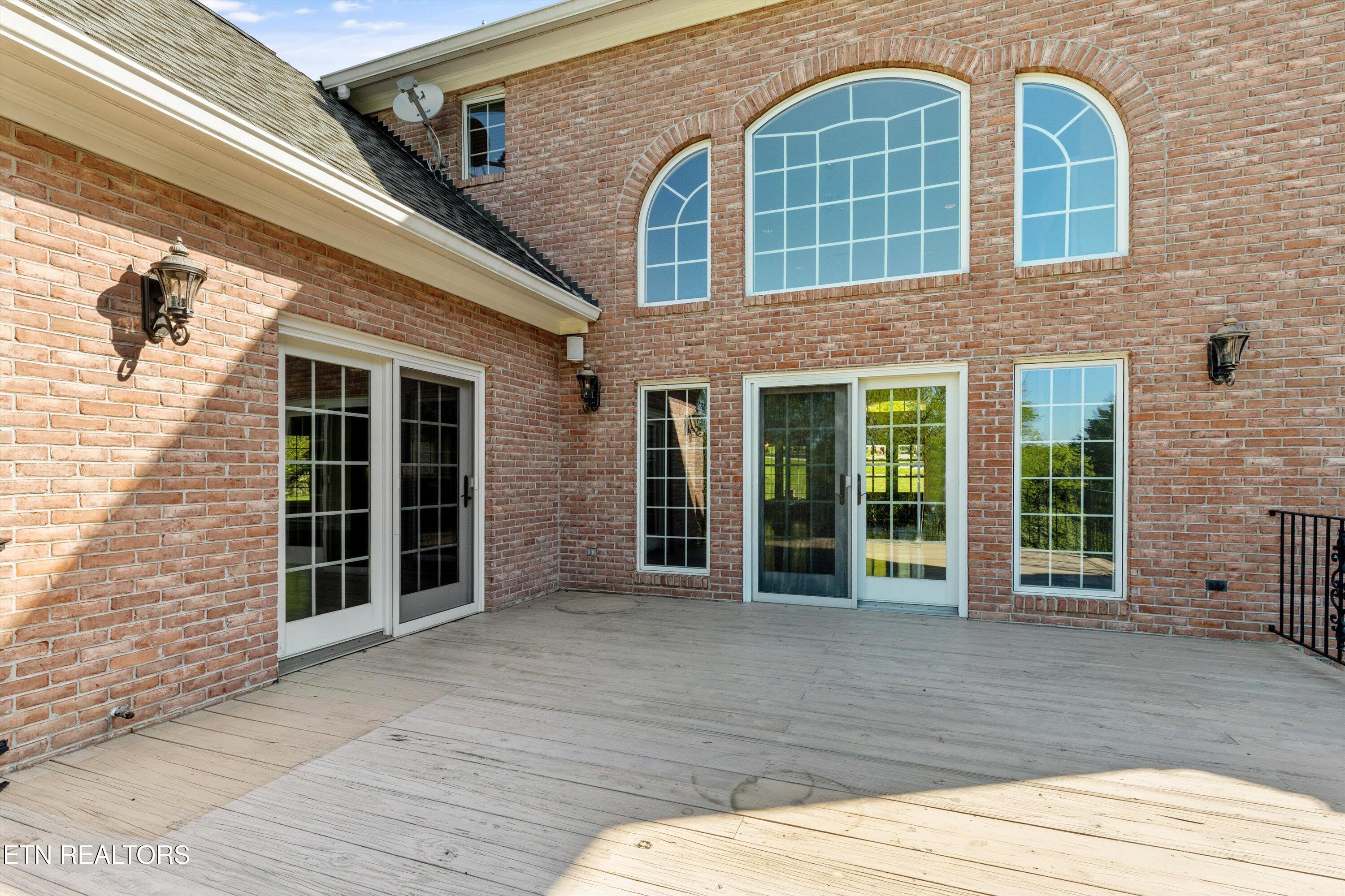 3517 Charter Oak Way