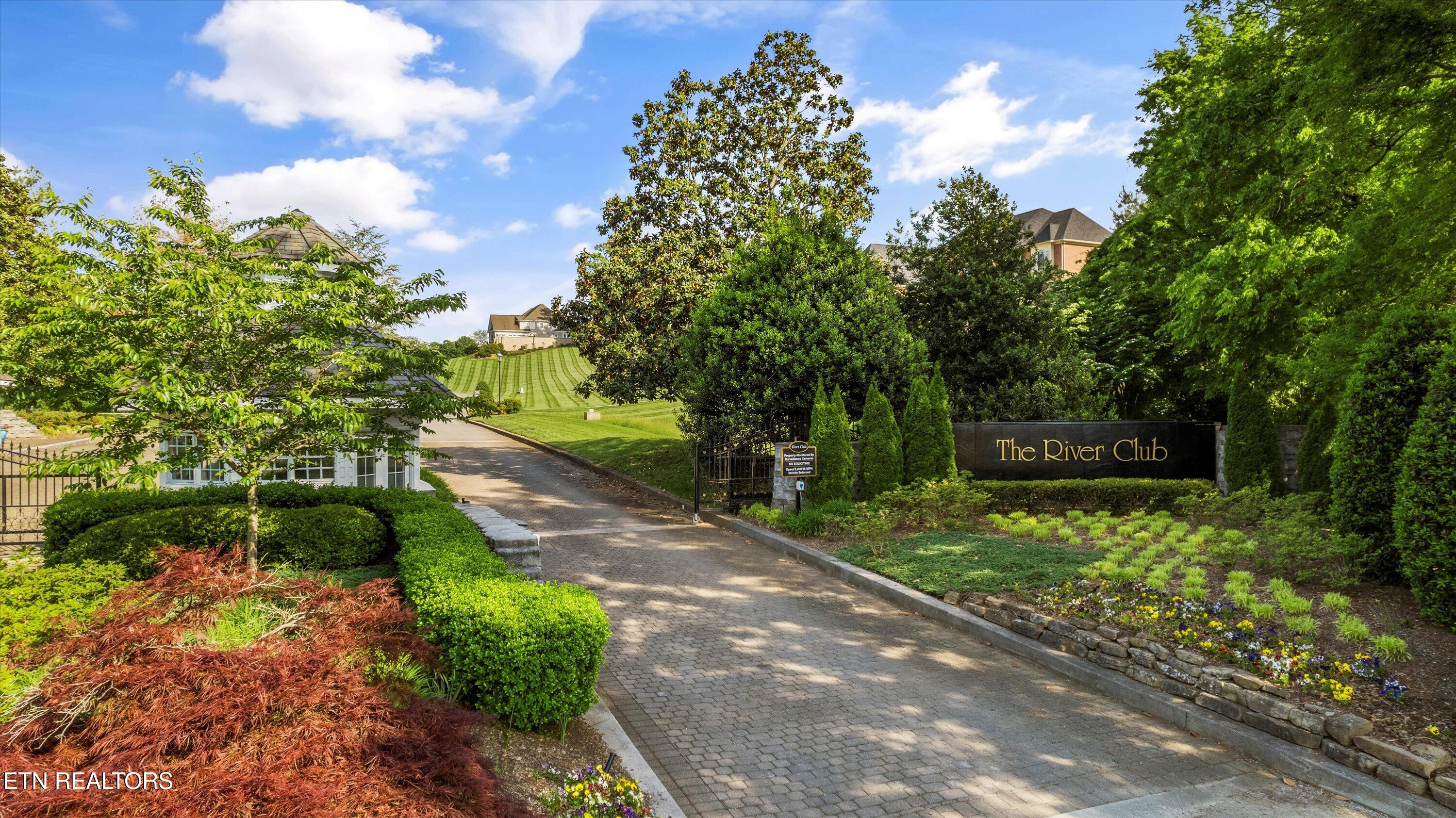 3517 Charter Oak Way