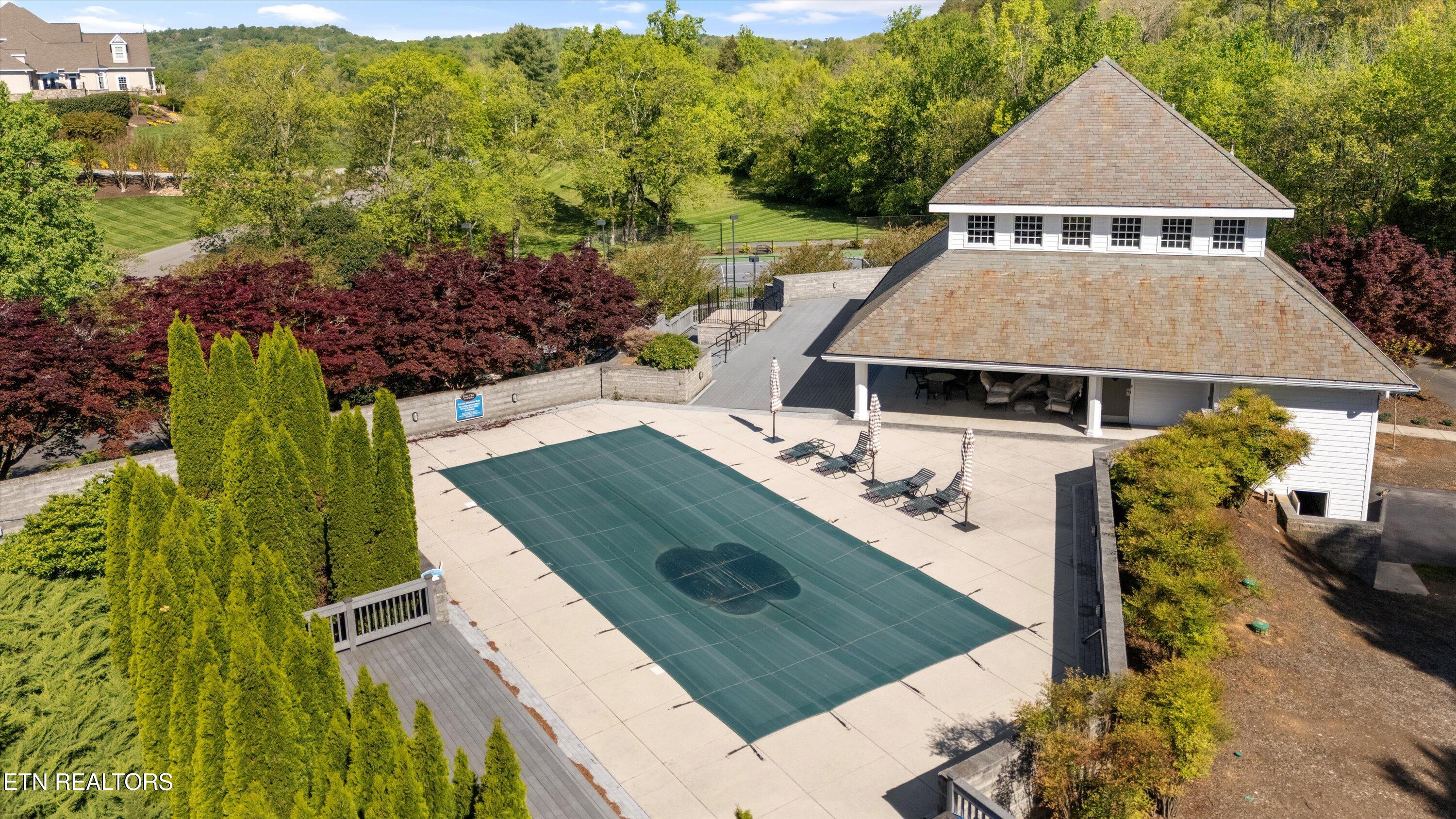 3517 Charter Oak Way