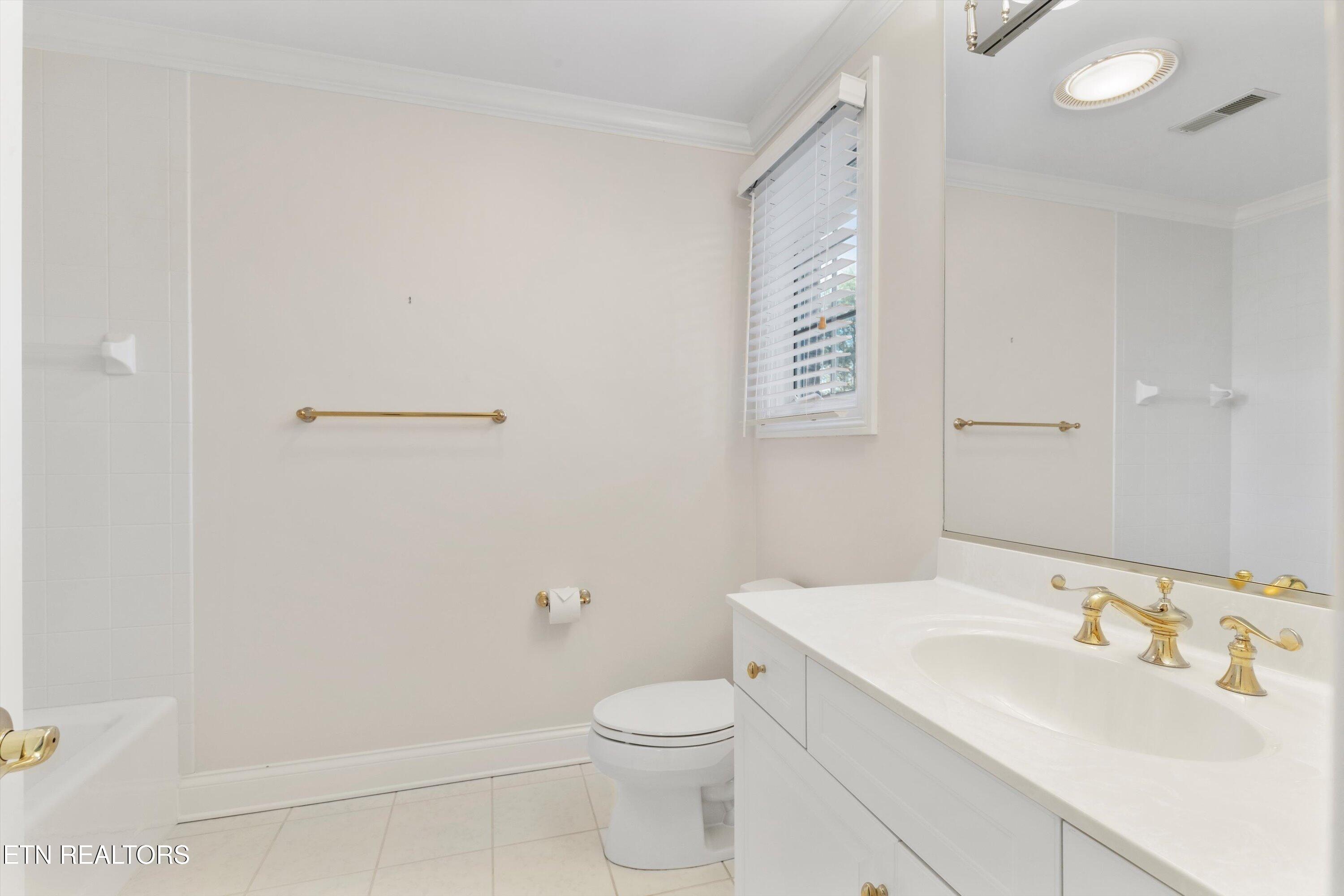 3517 Charter Oak Way