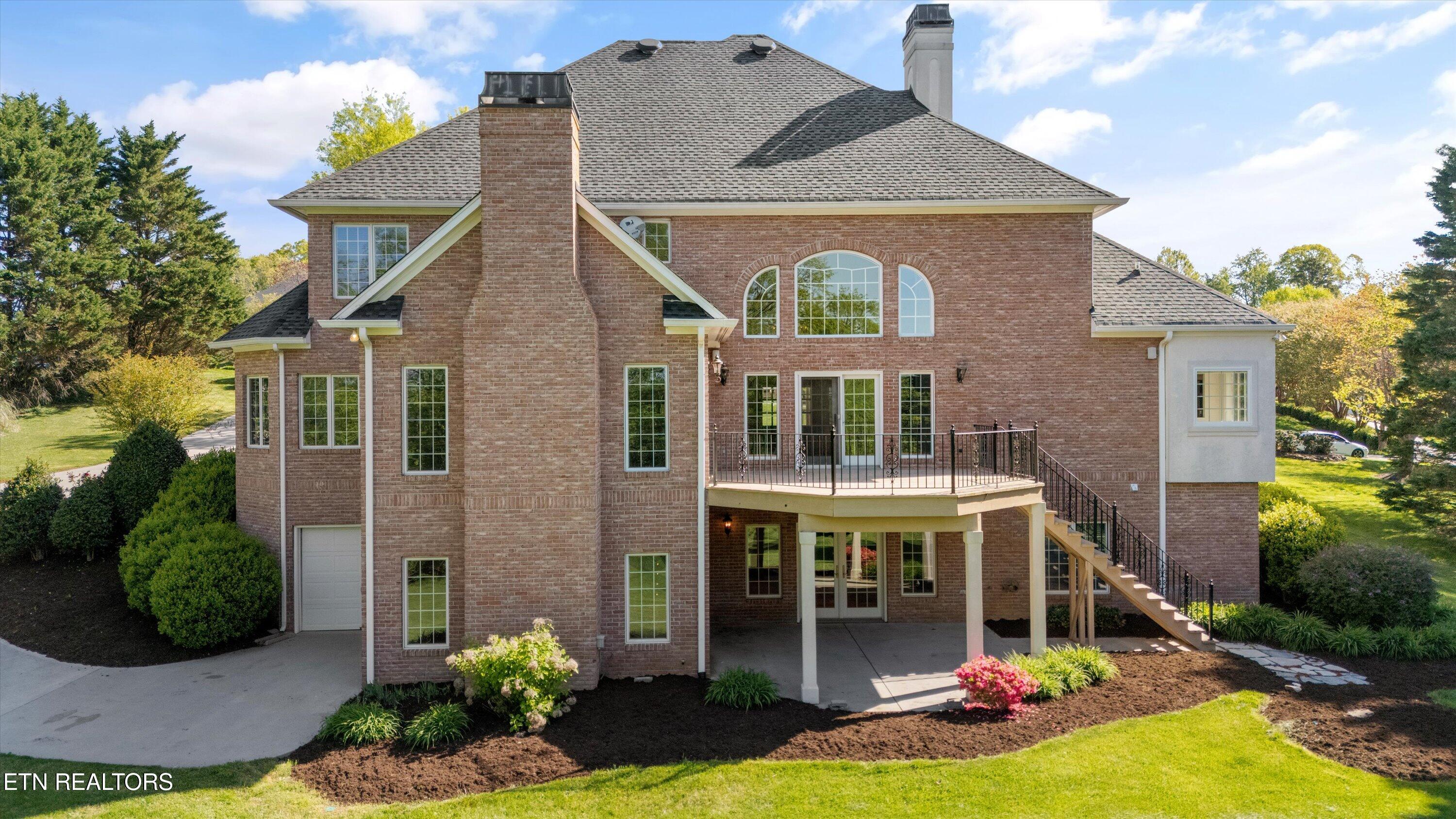 3517 Charter Oak Way