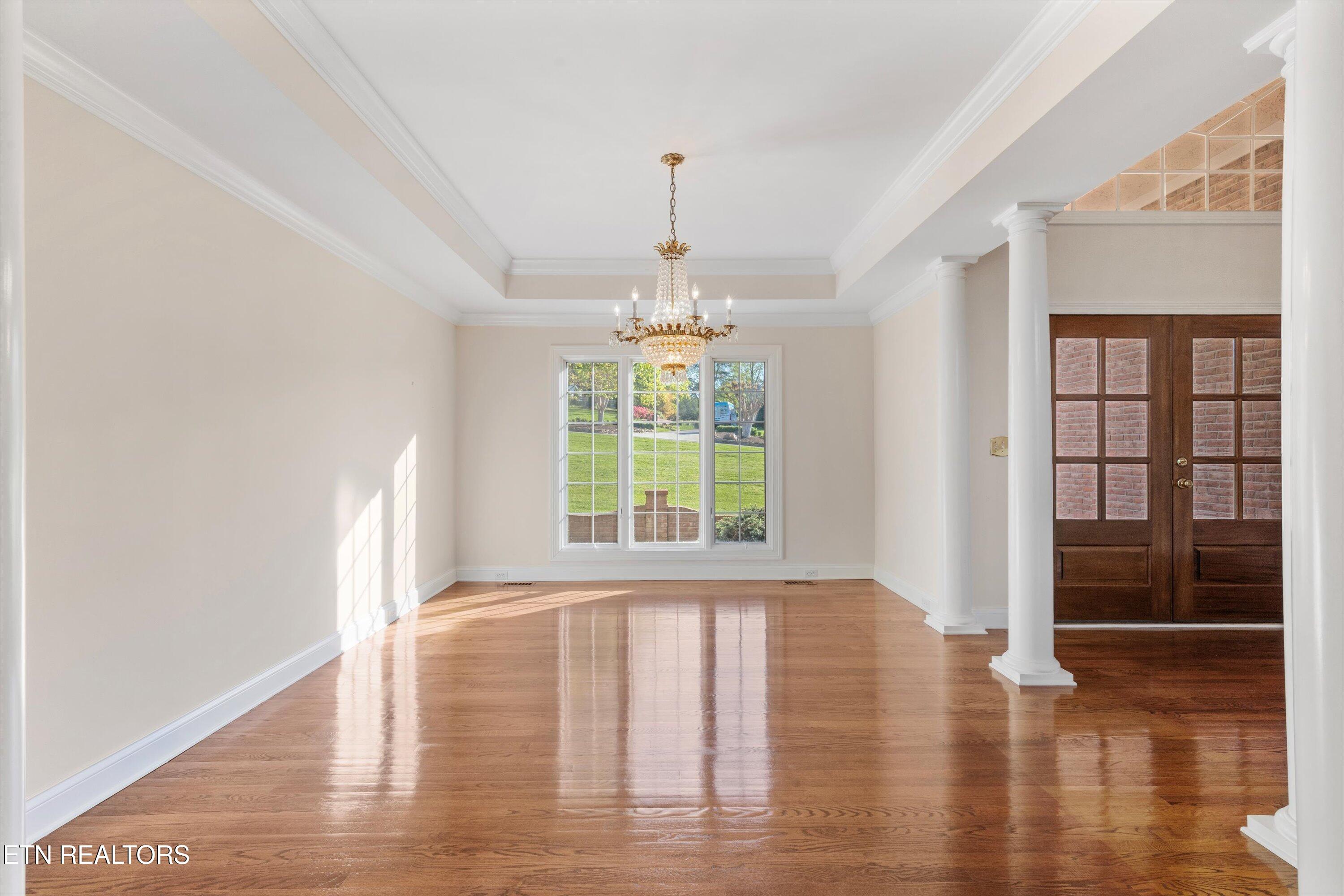 3517 Charter Oak Way