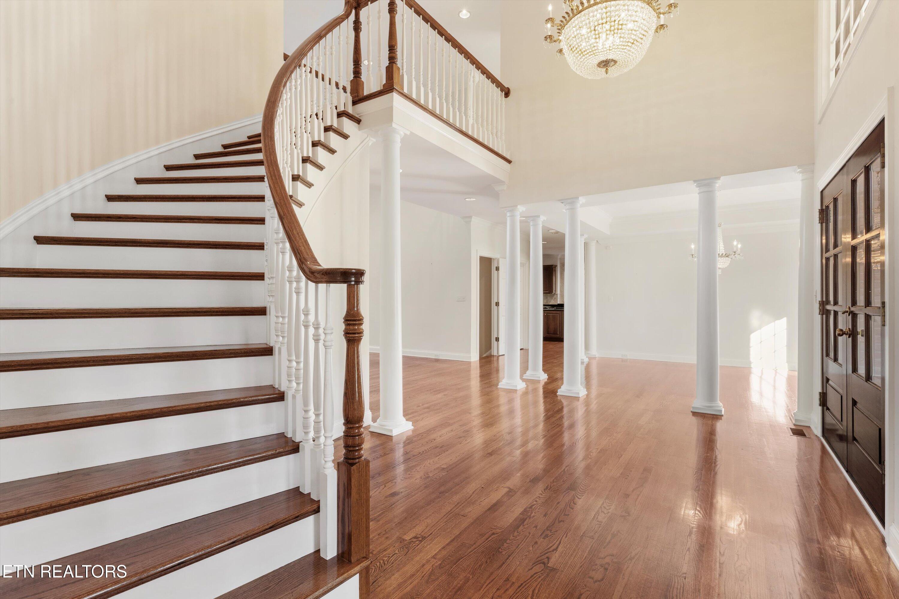 3517 Charter Oak Way