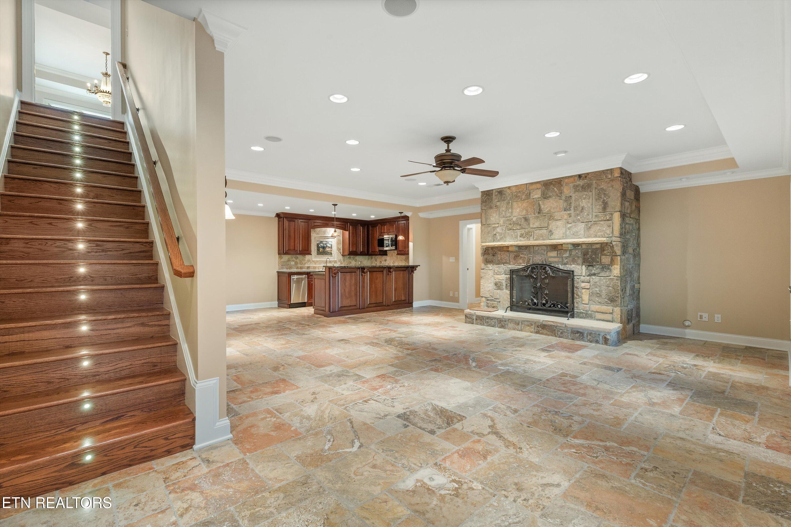 3517 Charter Oak Way