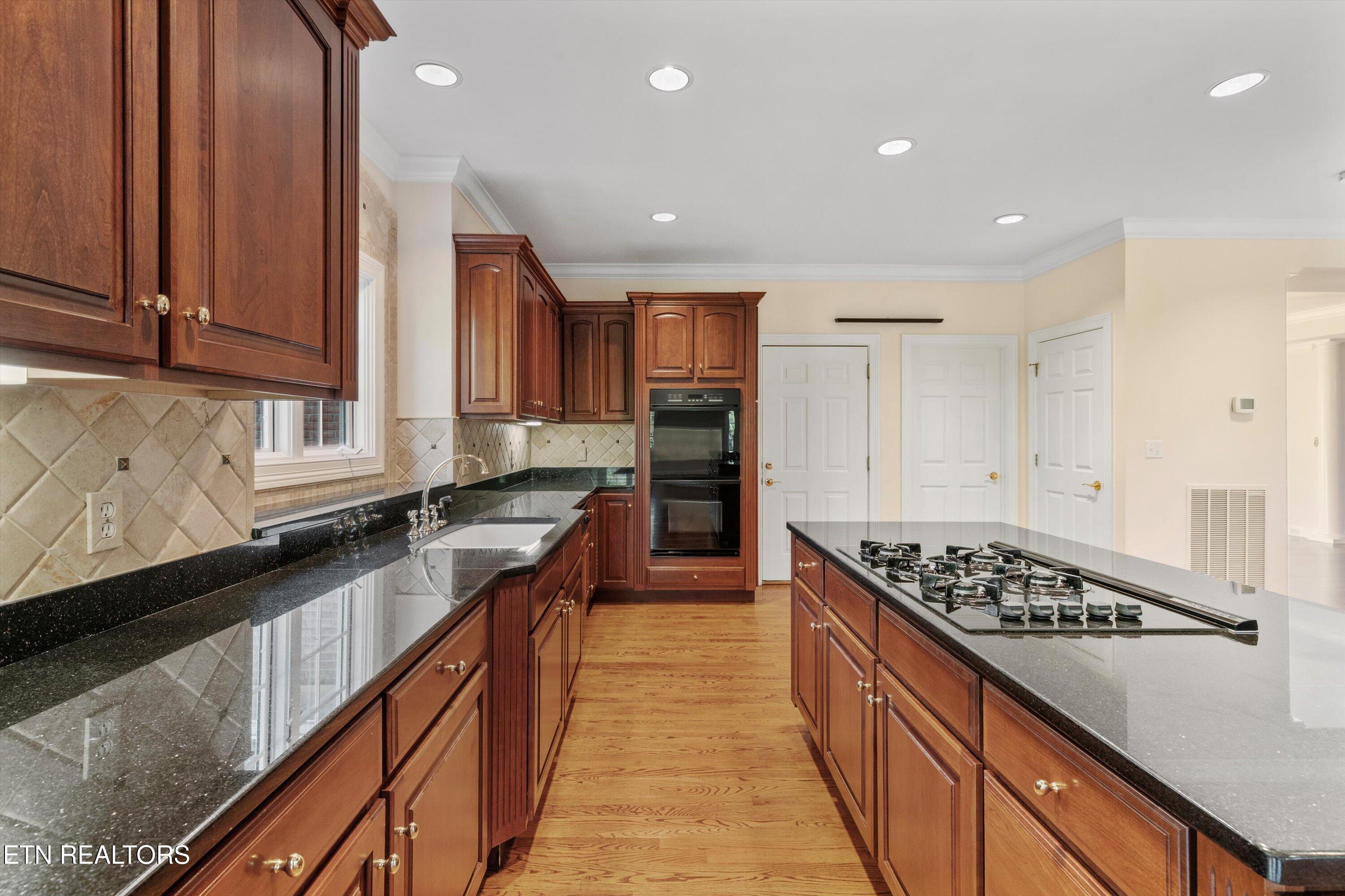3517 Charter Oak Way
