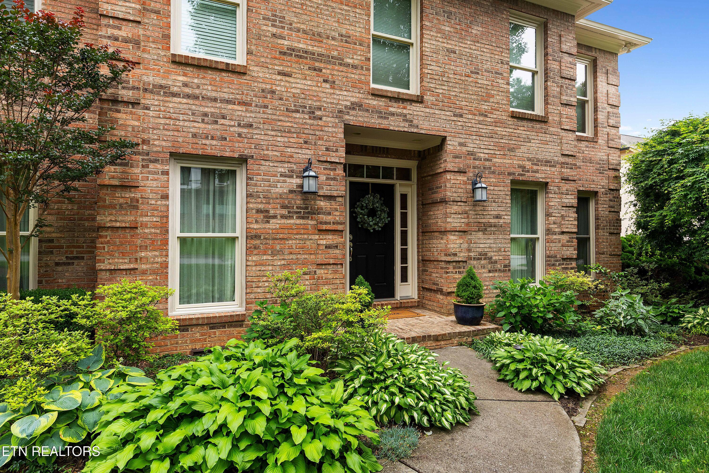 1357 Kensington Drive