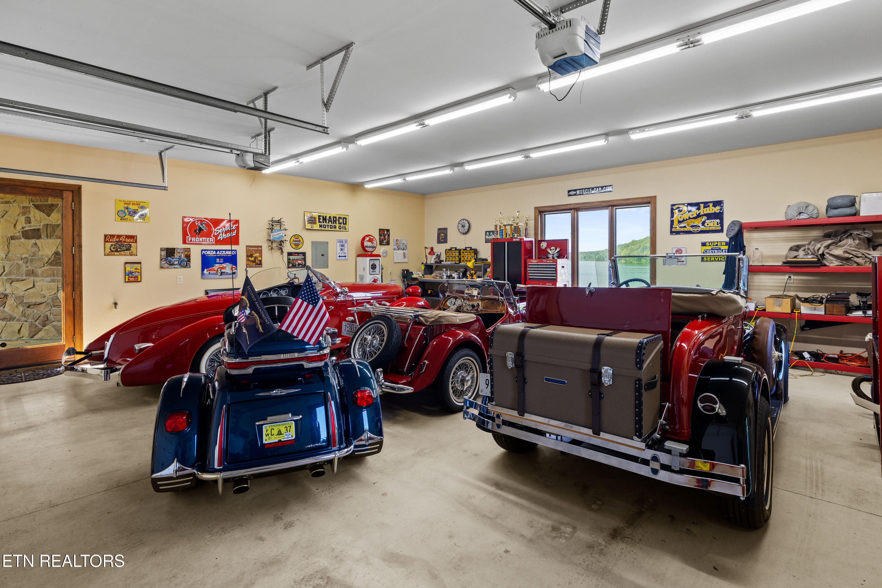 129 Indian Shadows Drive