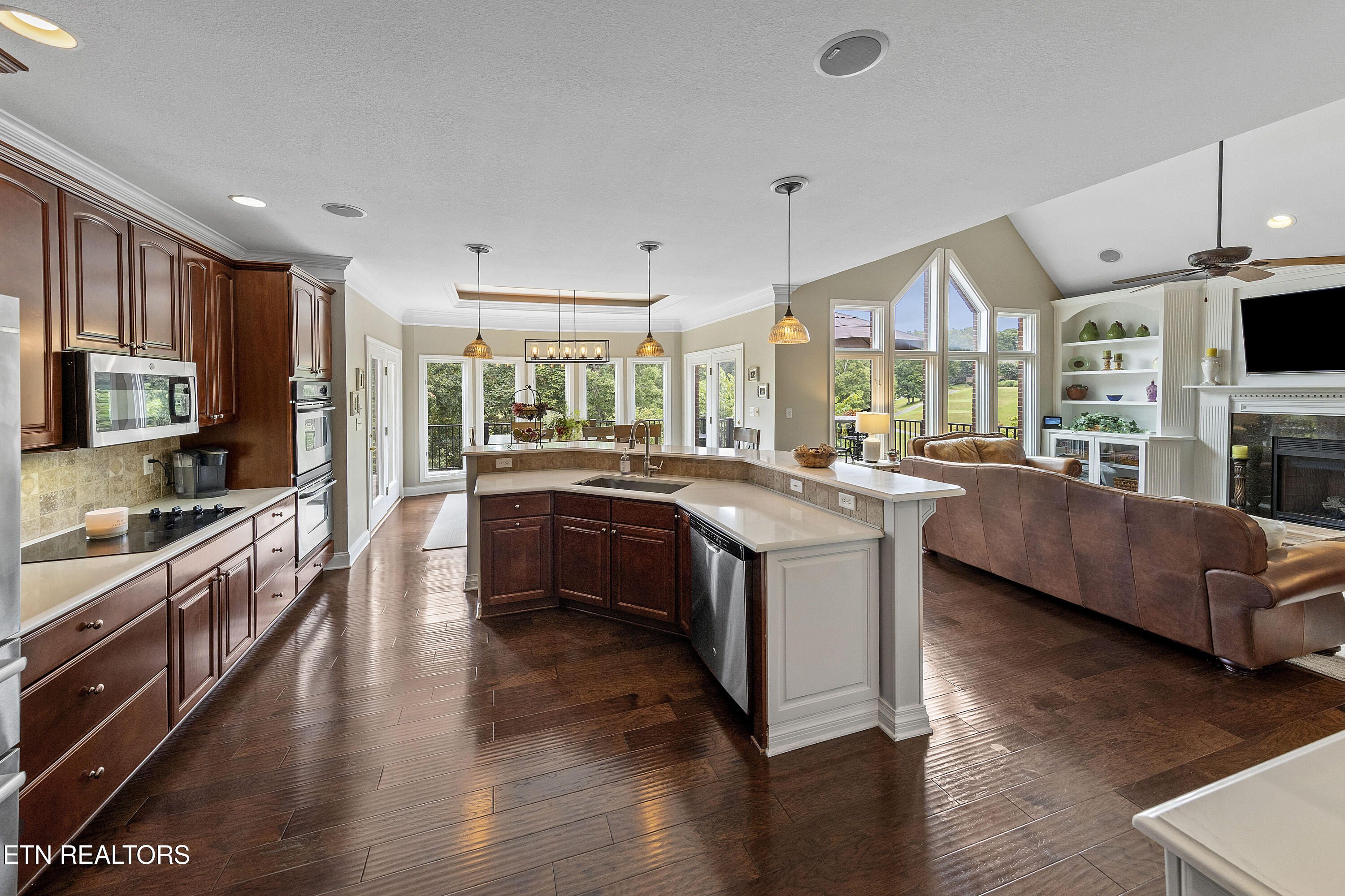 909 Timberline Drive