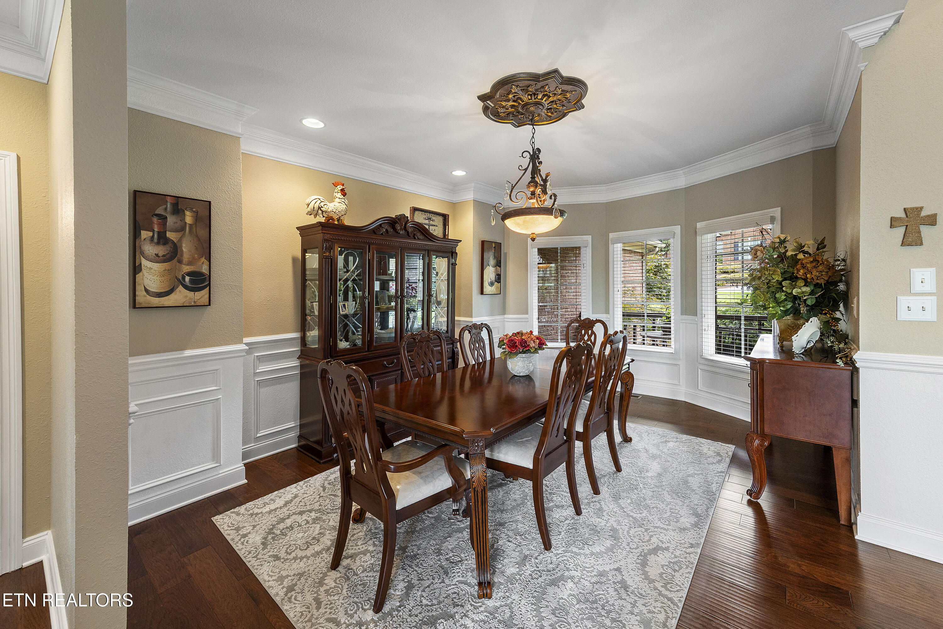 909 Timberline Drive