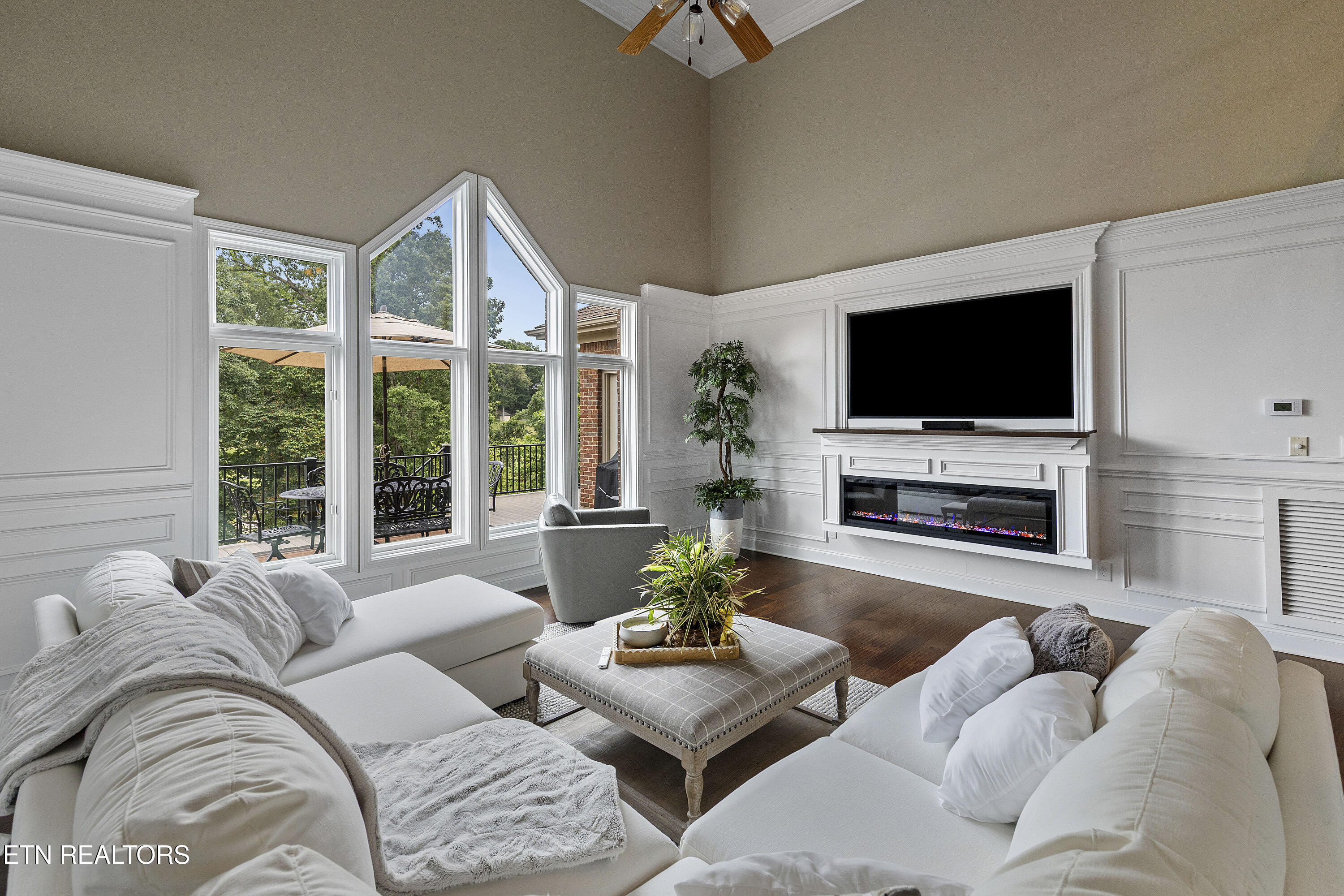 909 Timberline Drive