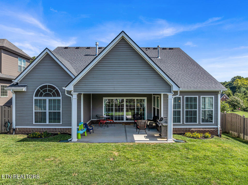 1449 Mossy Rock Lane