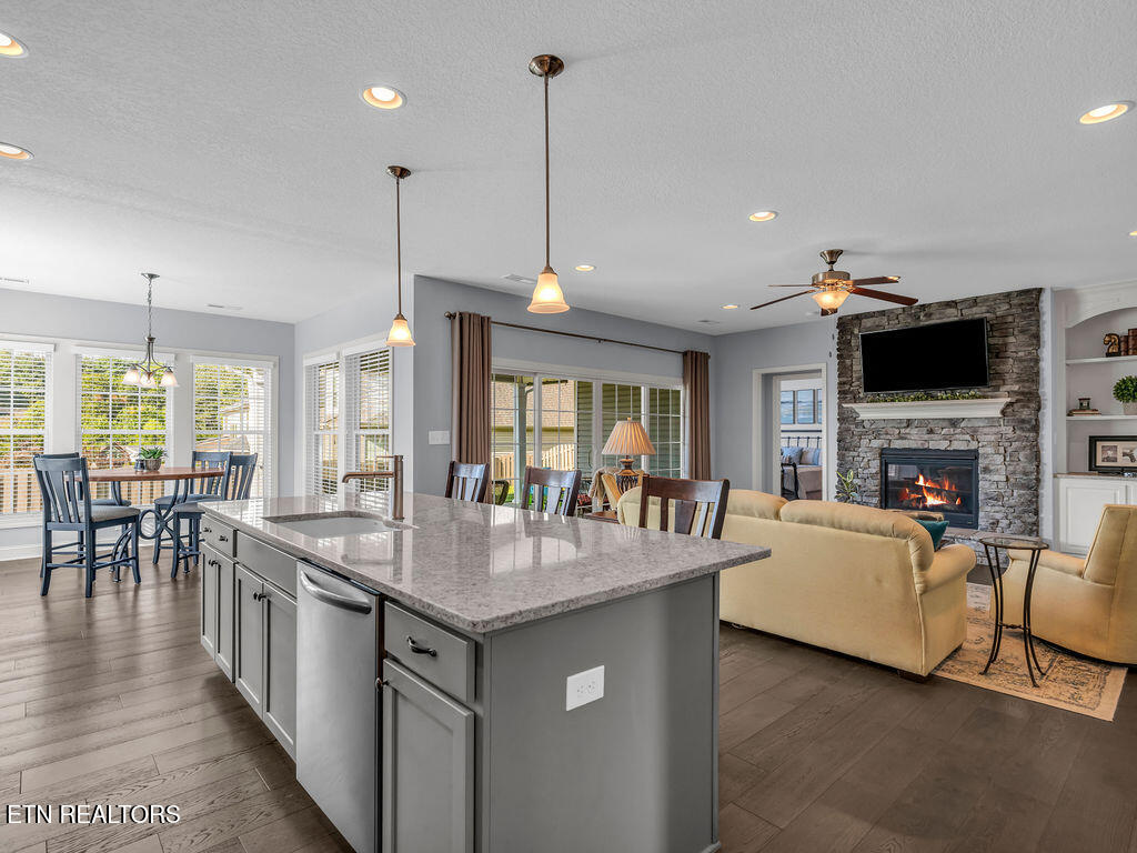 1449 Mossy Rock Lane