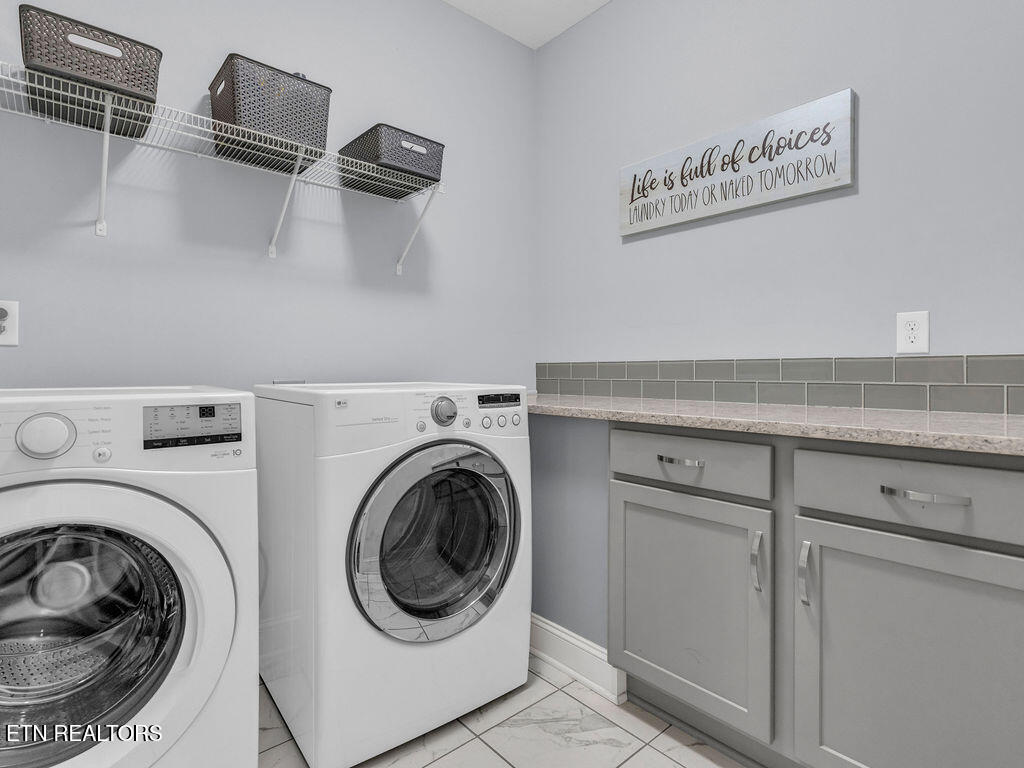 1449 Mossy Rock Lane