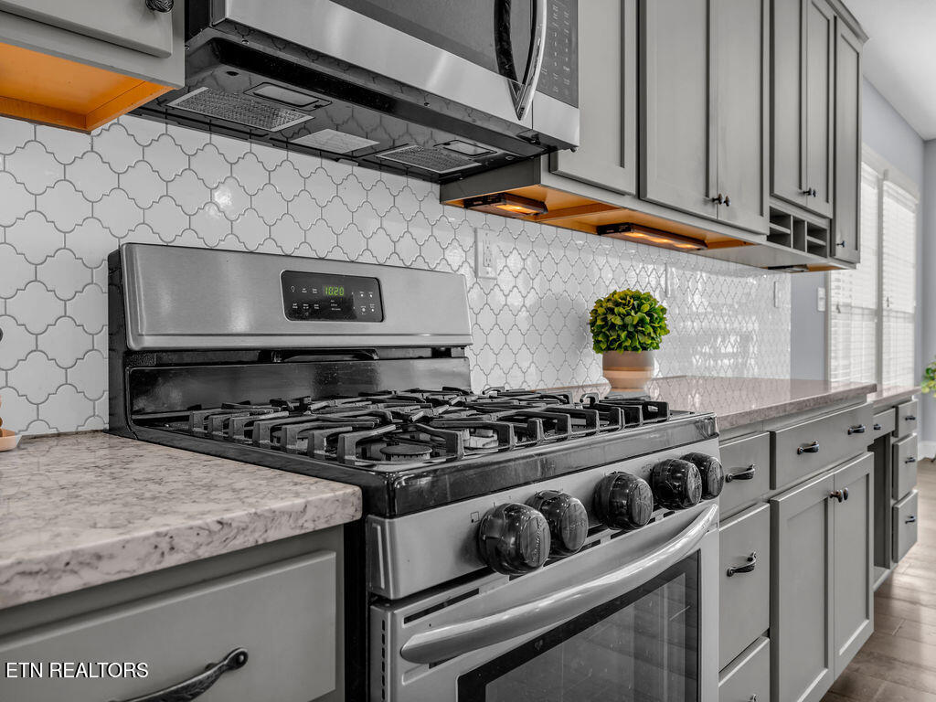 1449 Mossy Rock Lane