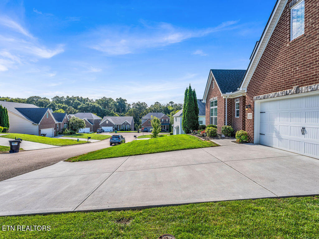 1449 Mossy Rock Lane