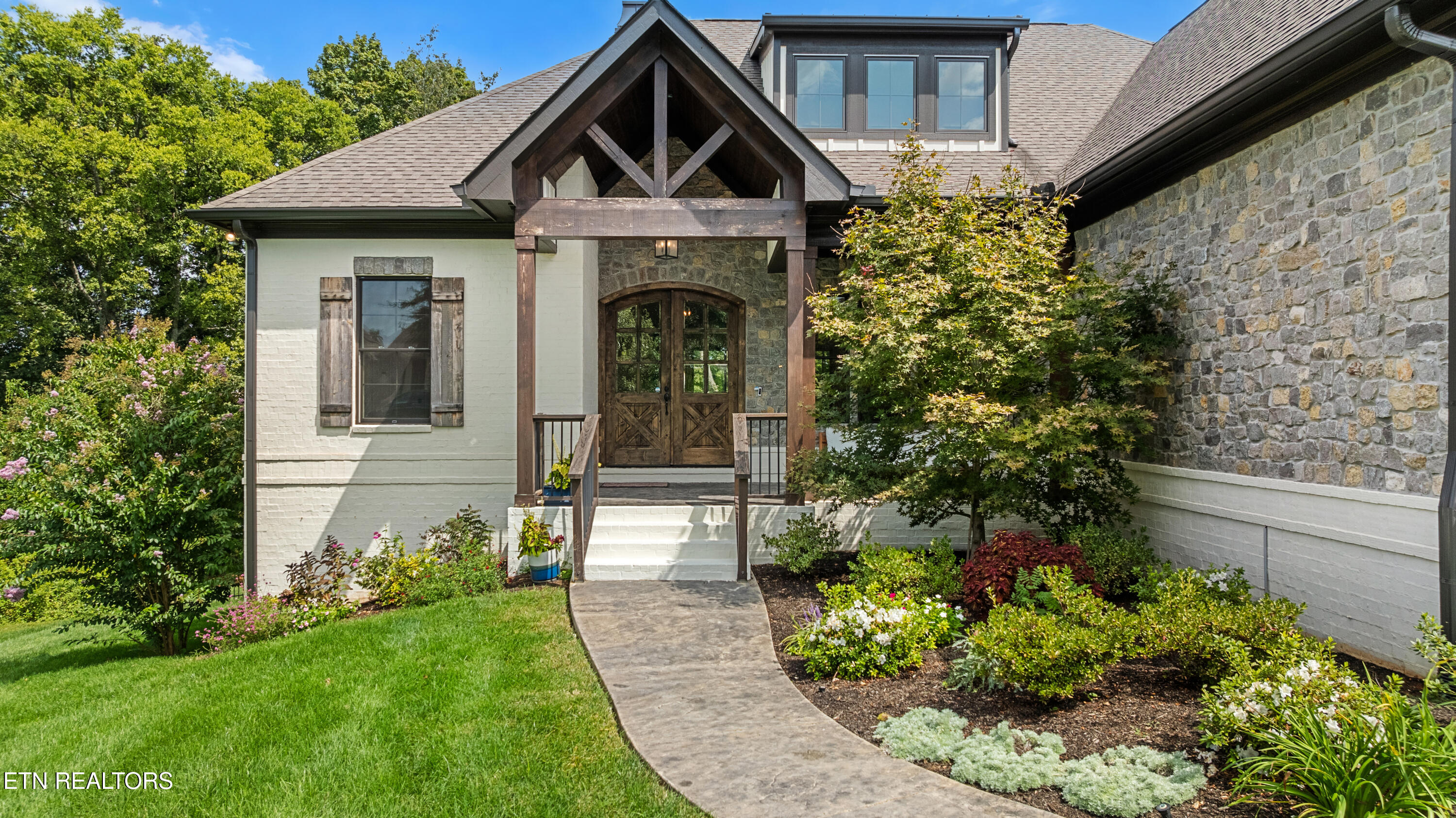 12460 Ivy Lake Drive