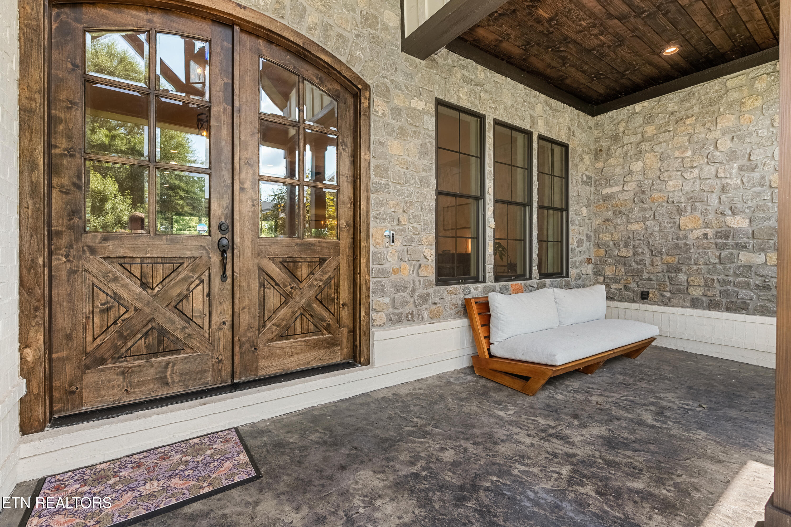 12460 Ivy Lake Drive