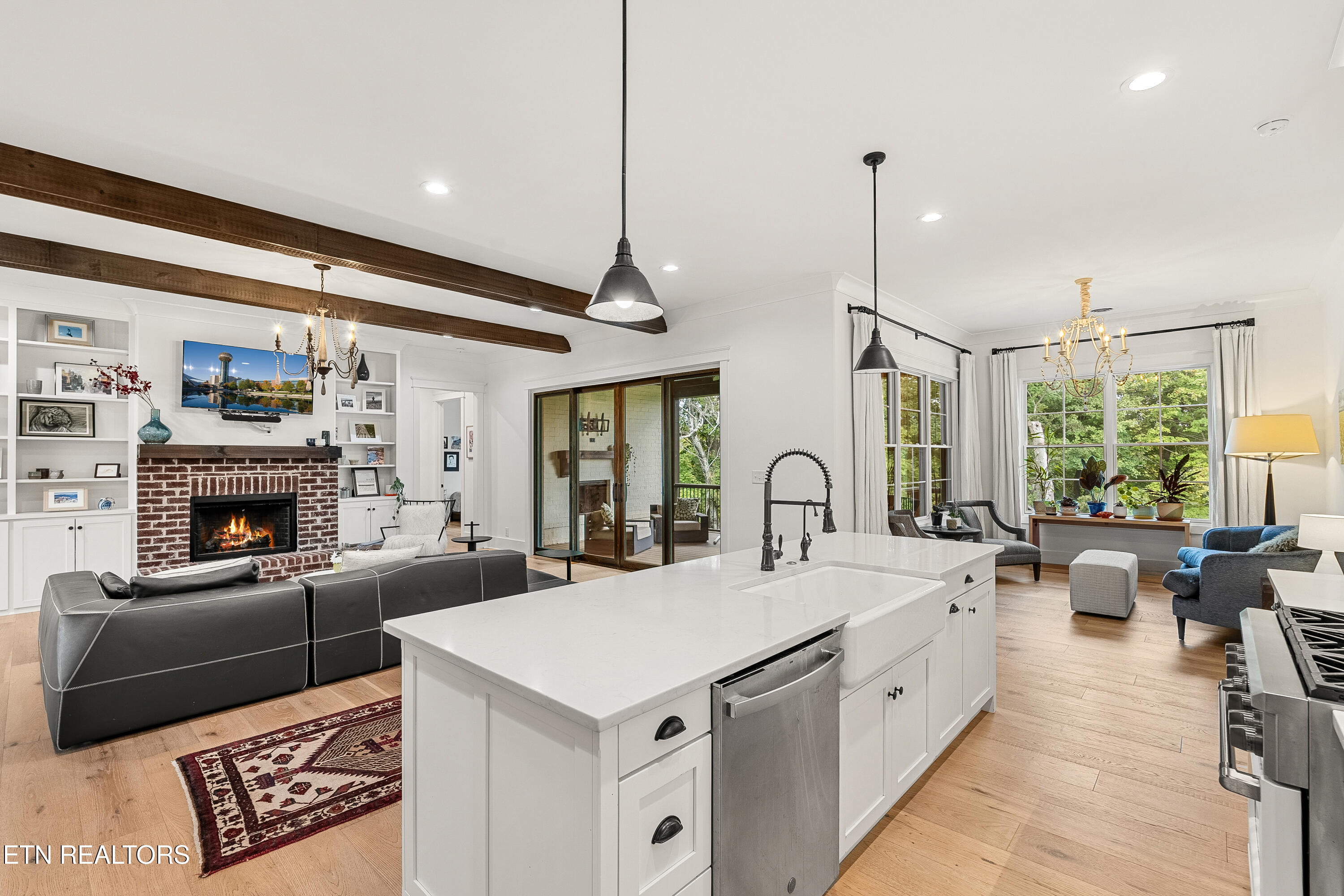 12460 Ivy Lake Drive