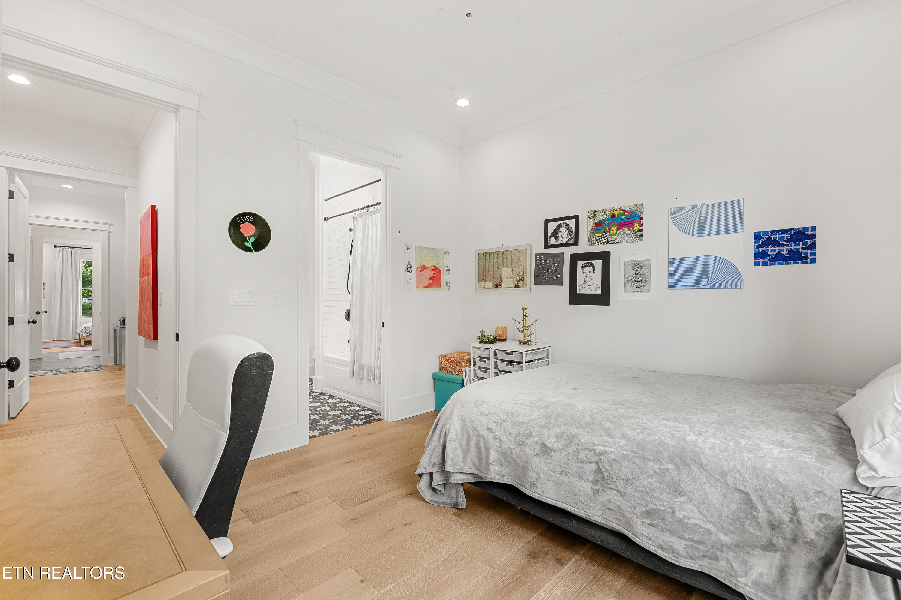 12460 Ivy Lake Drive