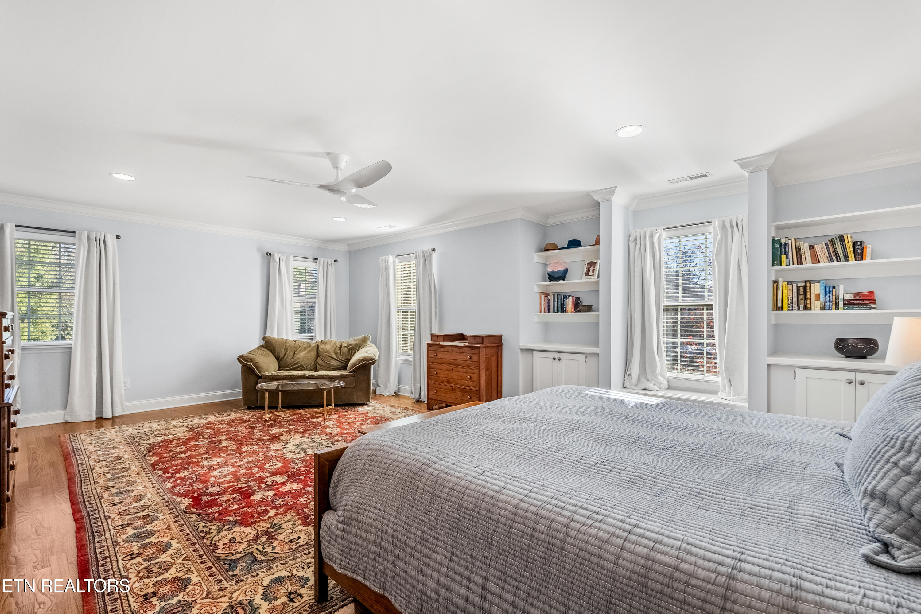 1304 Edinburgh Place