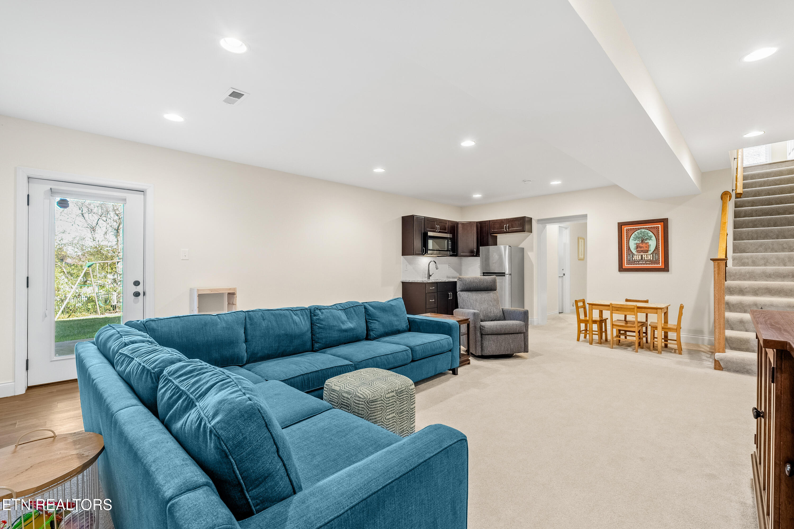 1304 Edinburgh Place