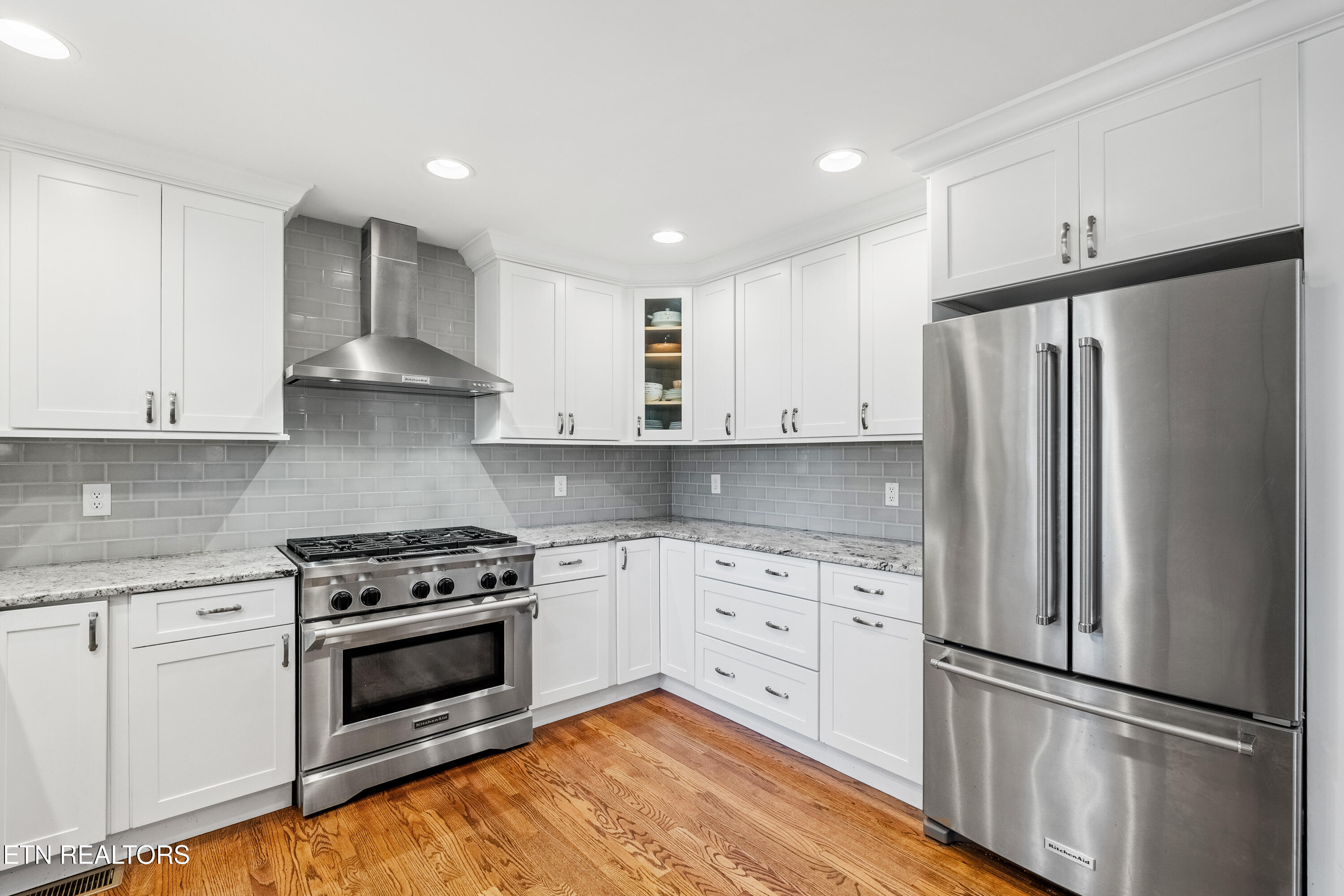 1304 Edinburgh Place