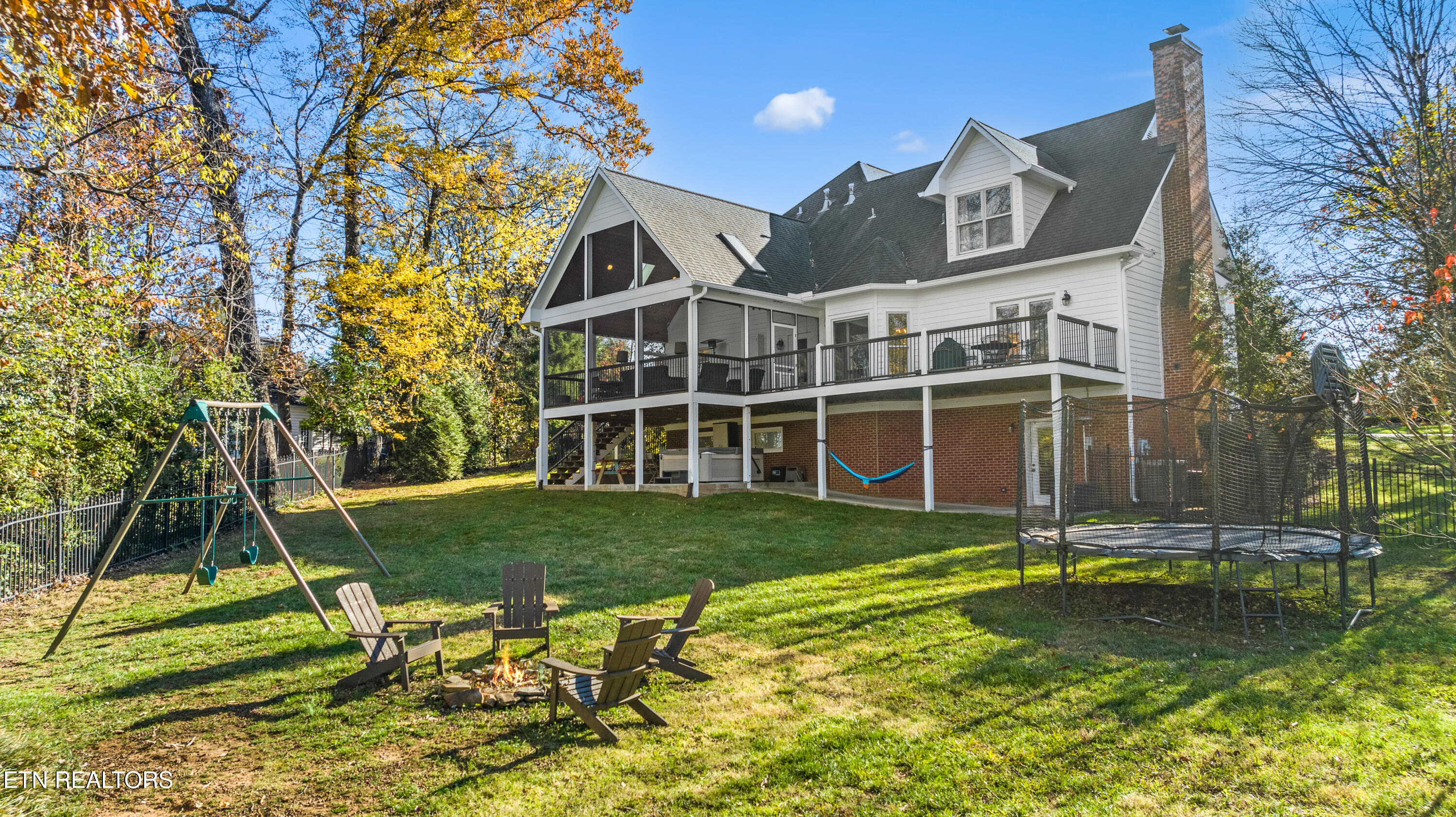 1304 Edinburgh Place