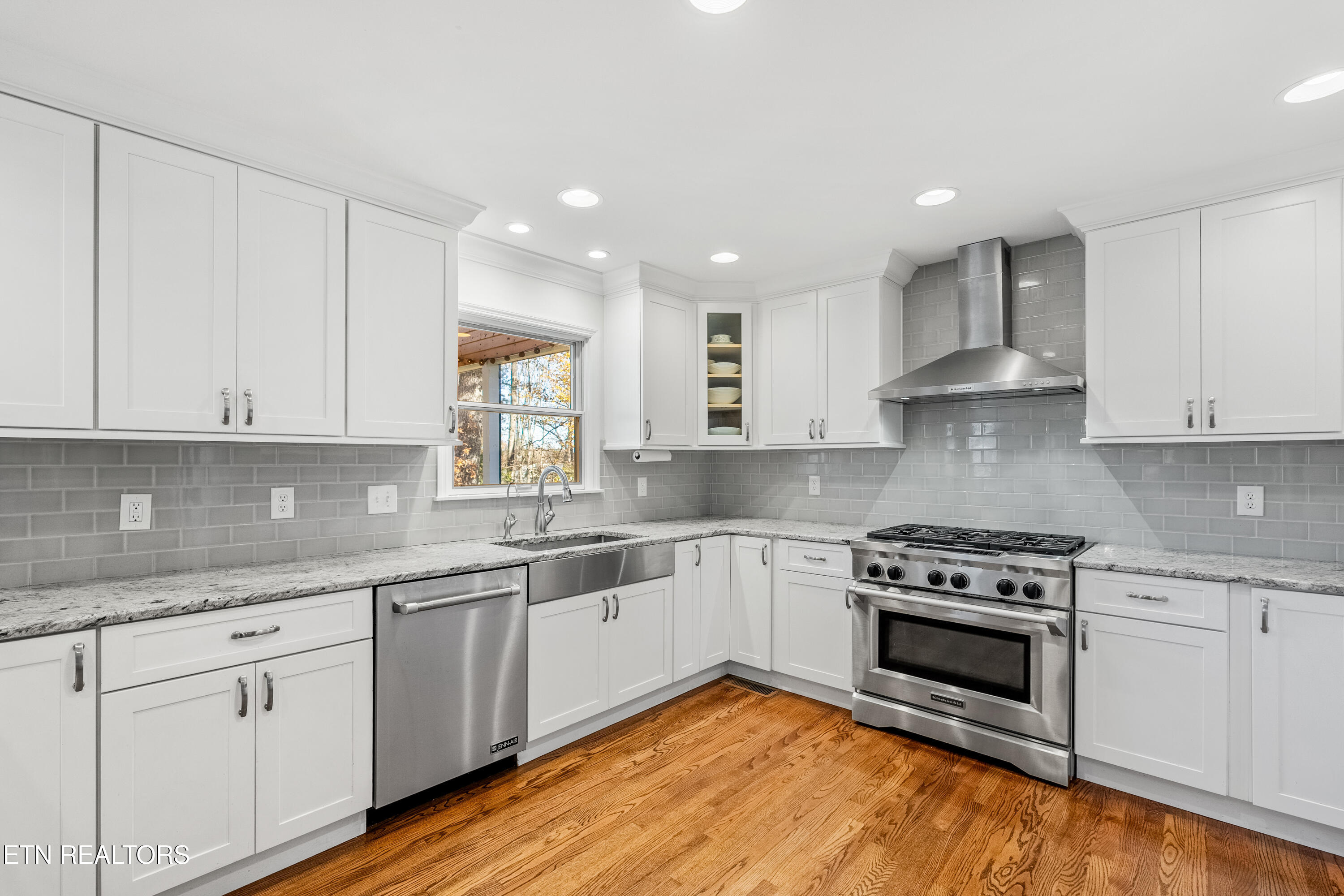 1304 Edinburgh Place